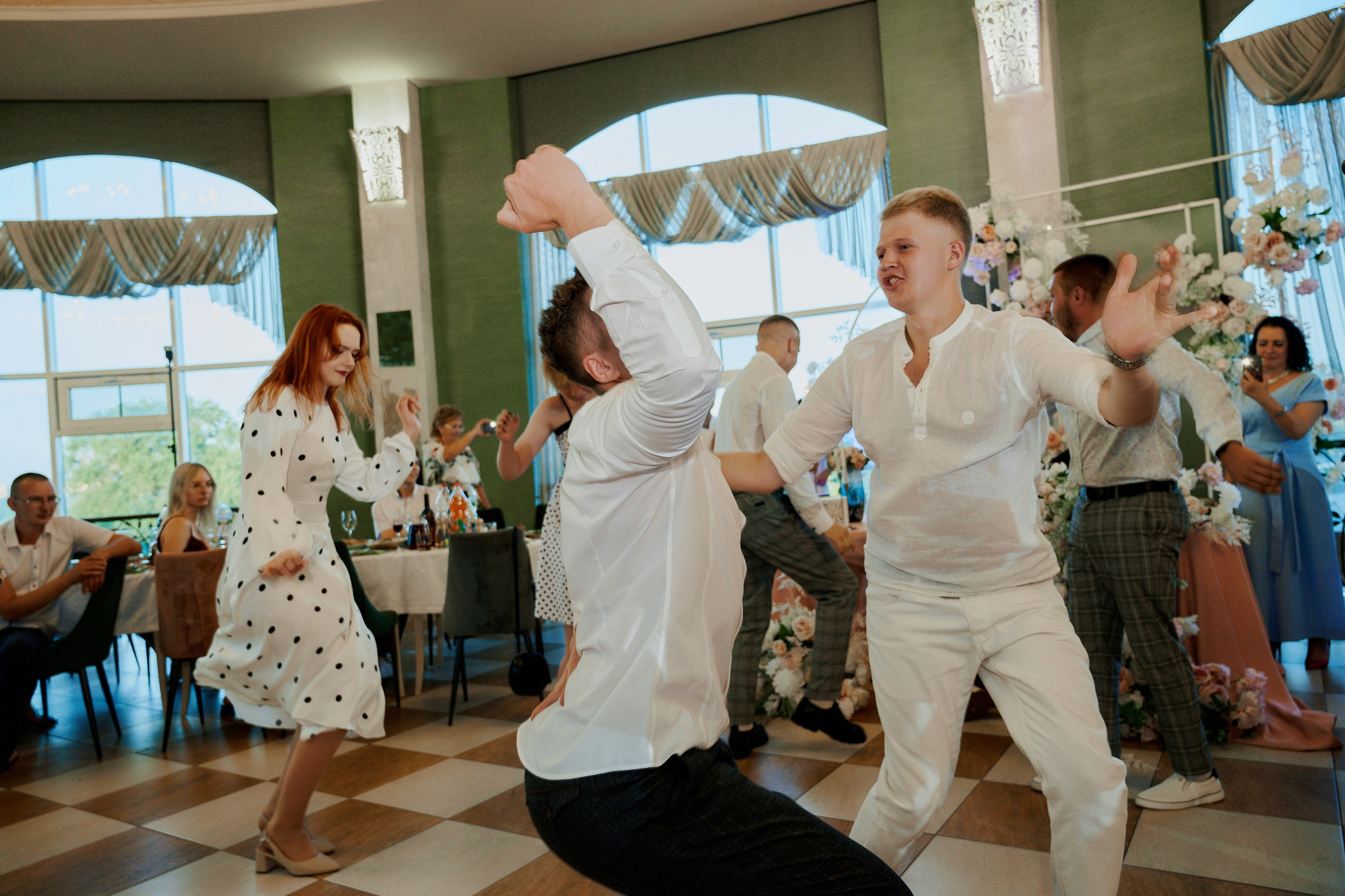 Олег и Лиза. Фото-видеосъемка свадеб Venson Films