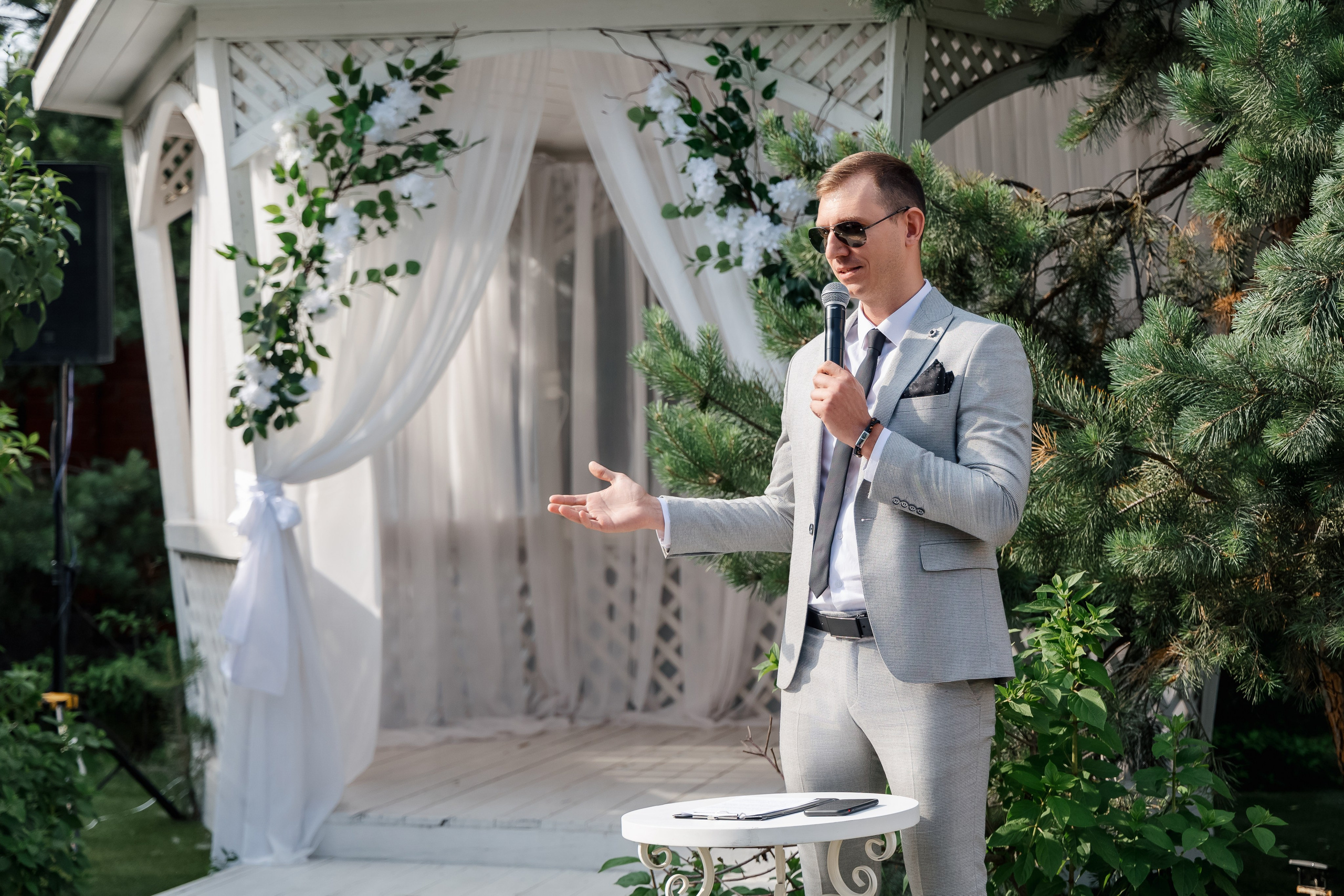 Максим и Юля. Дом офицеров. Свадебный фотограф в Хабаровске