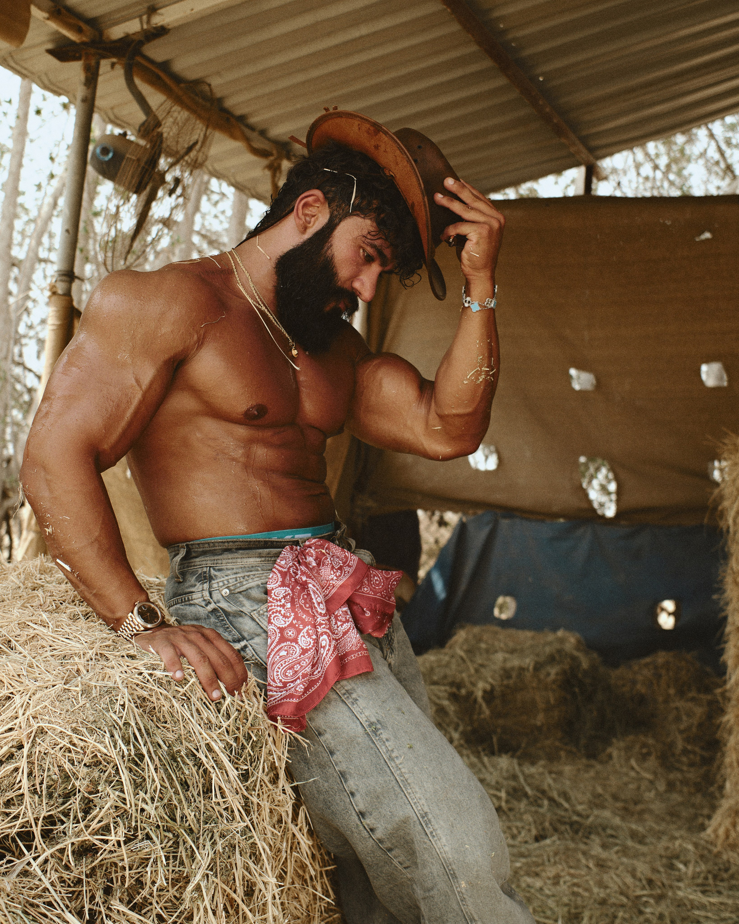 Ahmed. NOIZOMAX Художественный фотограф в Дубай