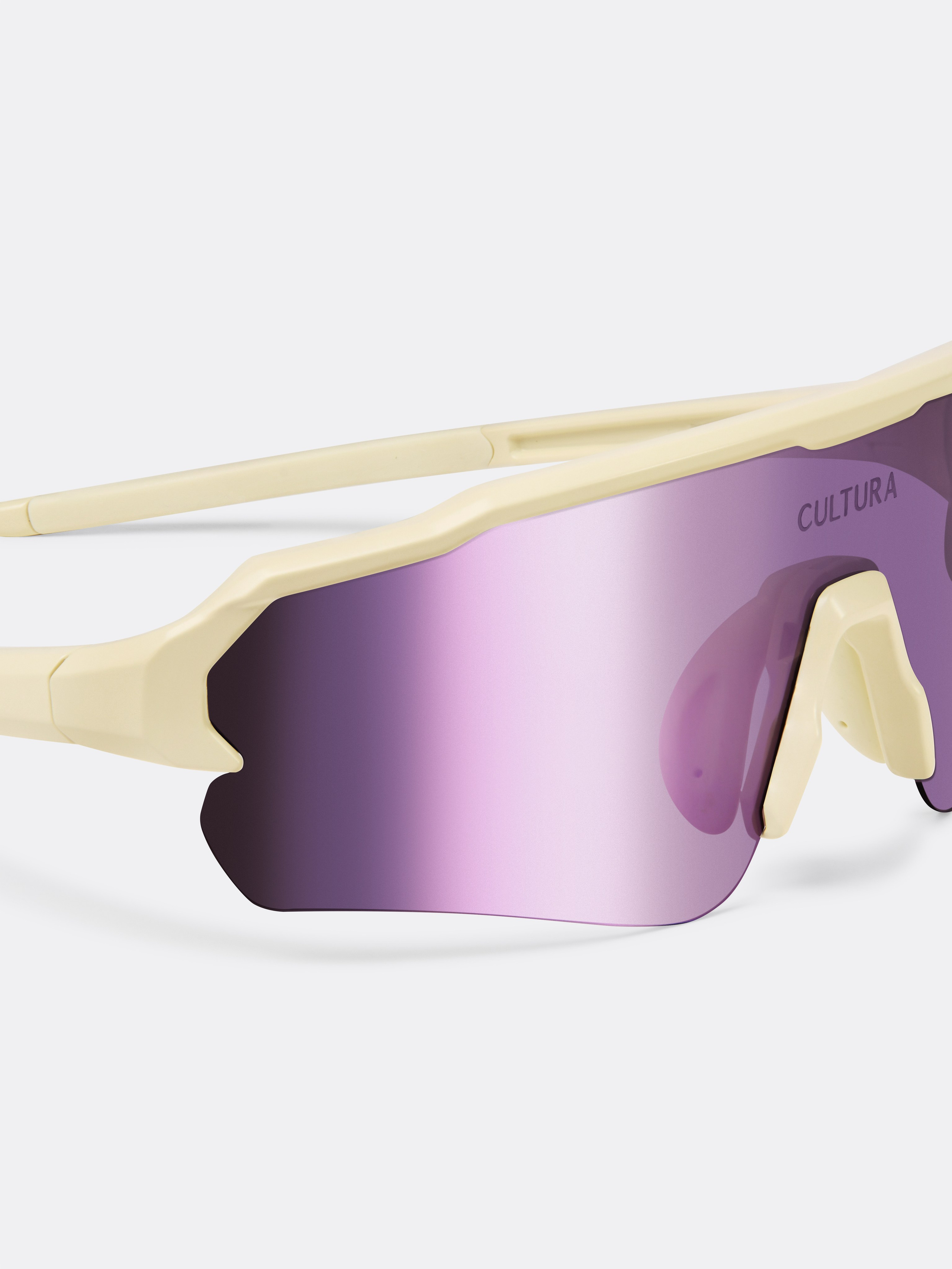 Фотосъемка очков. Каталог на белом фоне. Предметный рекламный фотограф в Москве Мария Макарова