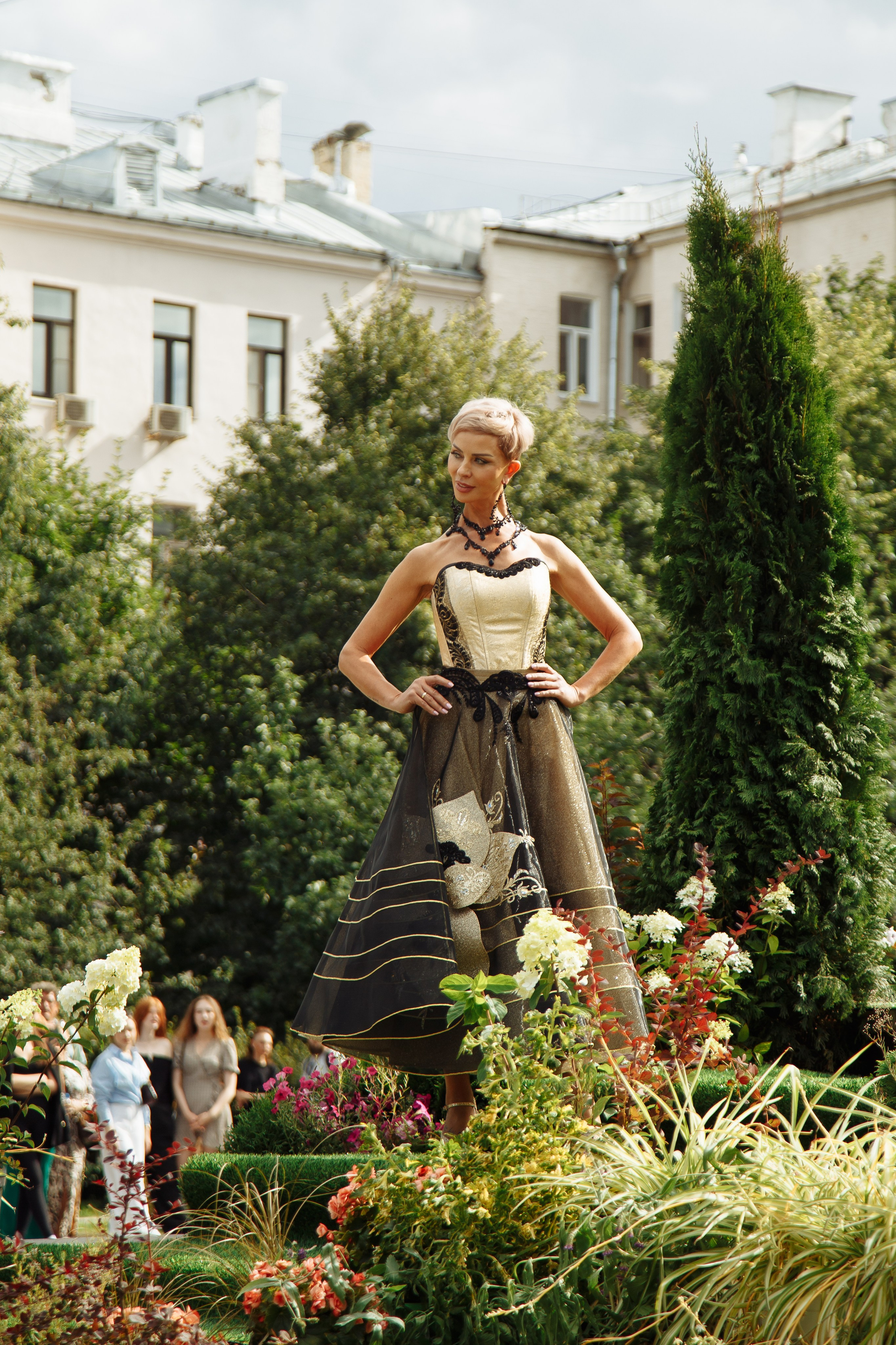 Зеленый подиум. Свадебный Семейный Репортажный фотограф в Москве