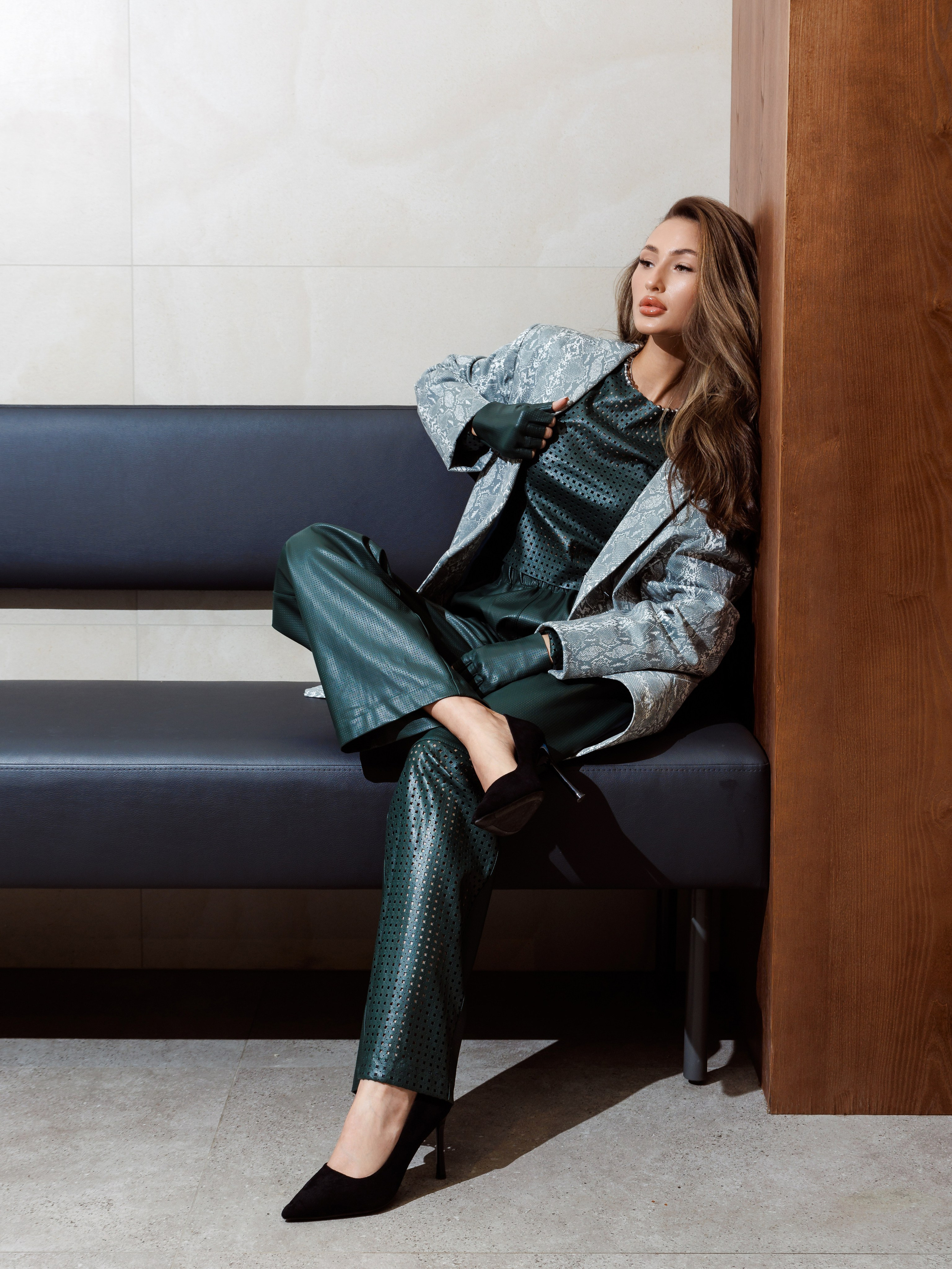 TONY CLOU. Съёмка в кофейне. Фотограф Виталий Хайлов, Екатеринбург