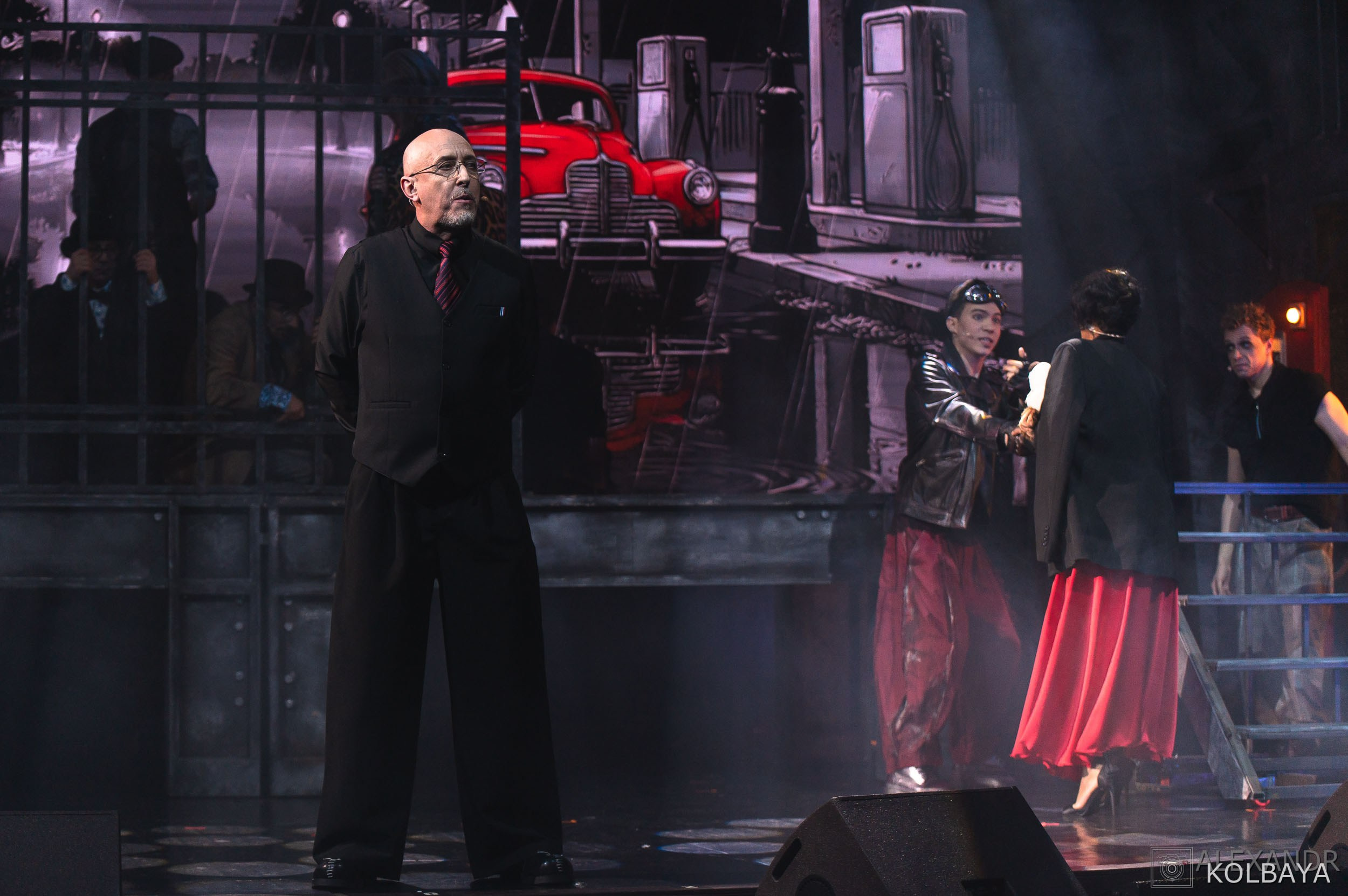 Фотографии со спектакля «Однажды в городе N». Концертный и театральный репортажный фотограф в Москве Александр Колбая