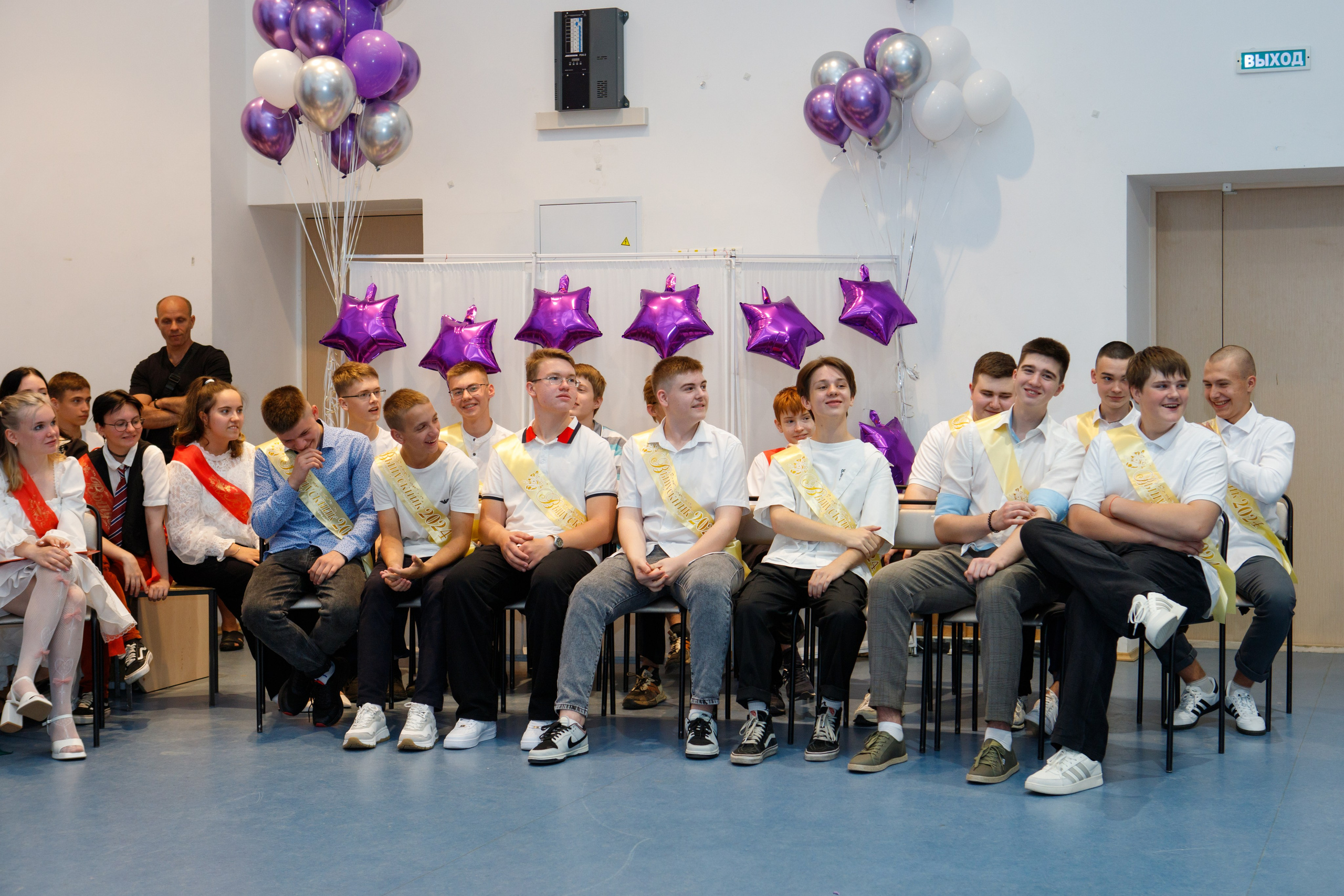 9 класс / Школа № 14 / Выпускной / г. Пушкино. Детский и семейный фотограф Мария Киселёва. Москва