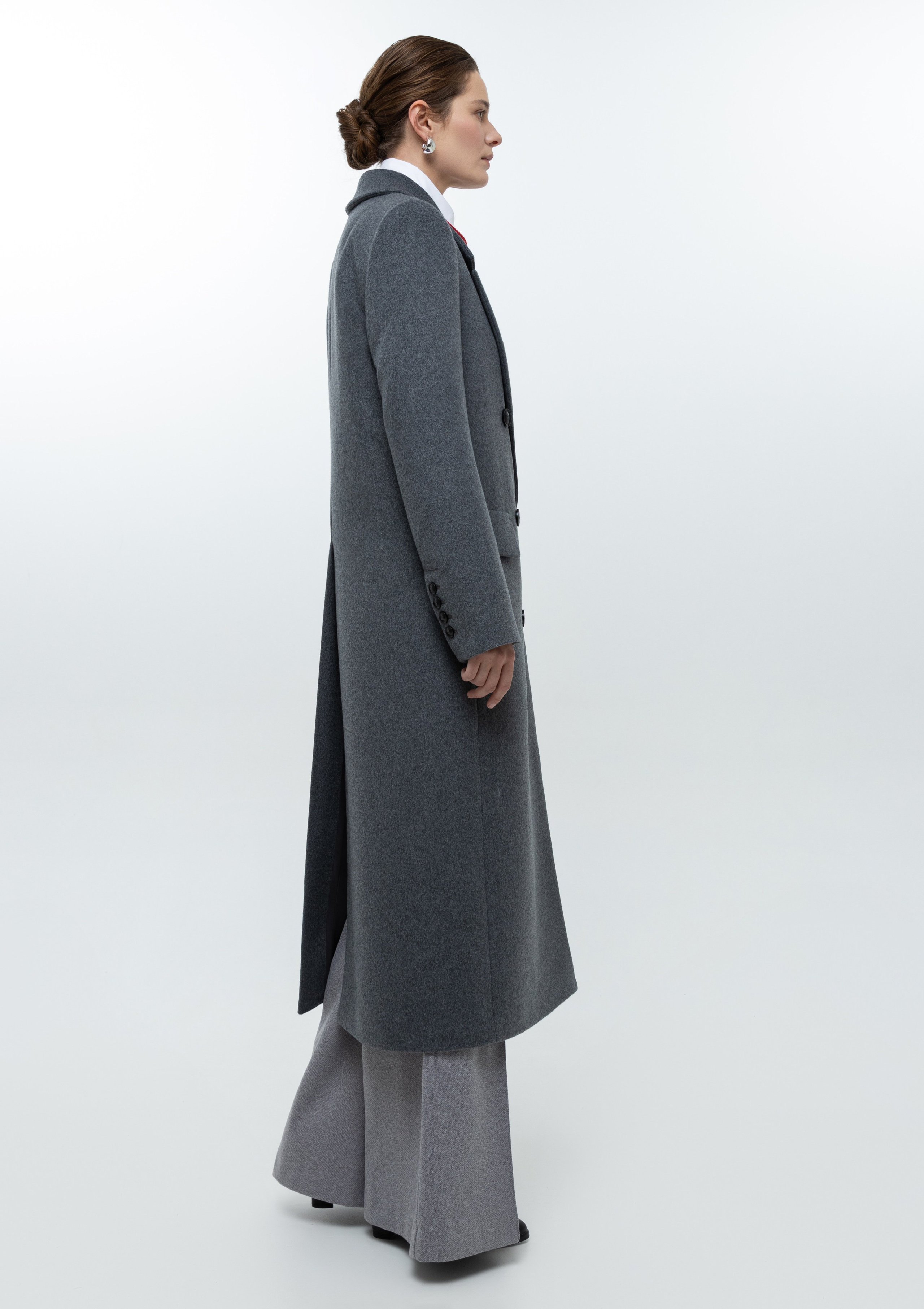 Каталог. Верхняя одежда + трикотаж бренда. 4ч,. Визажист для брендов, Фэшн продюсер Олеся Глушкова