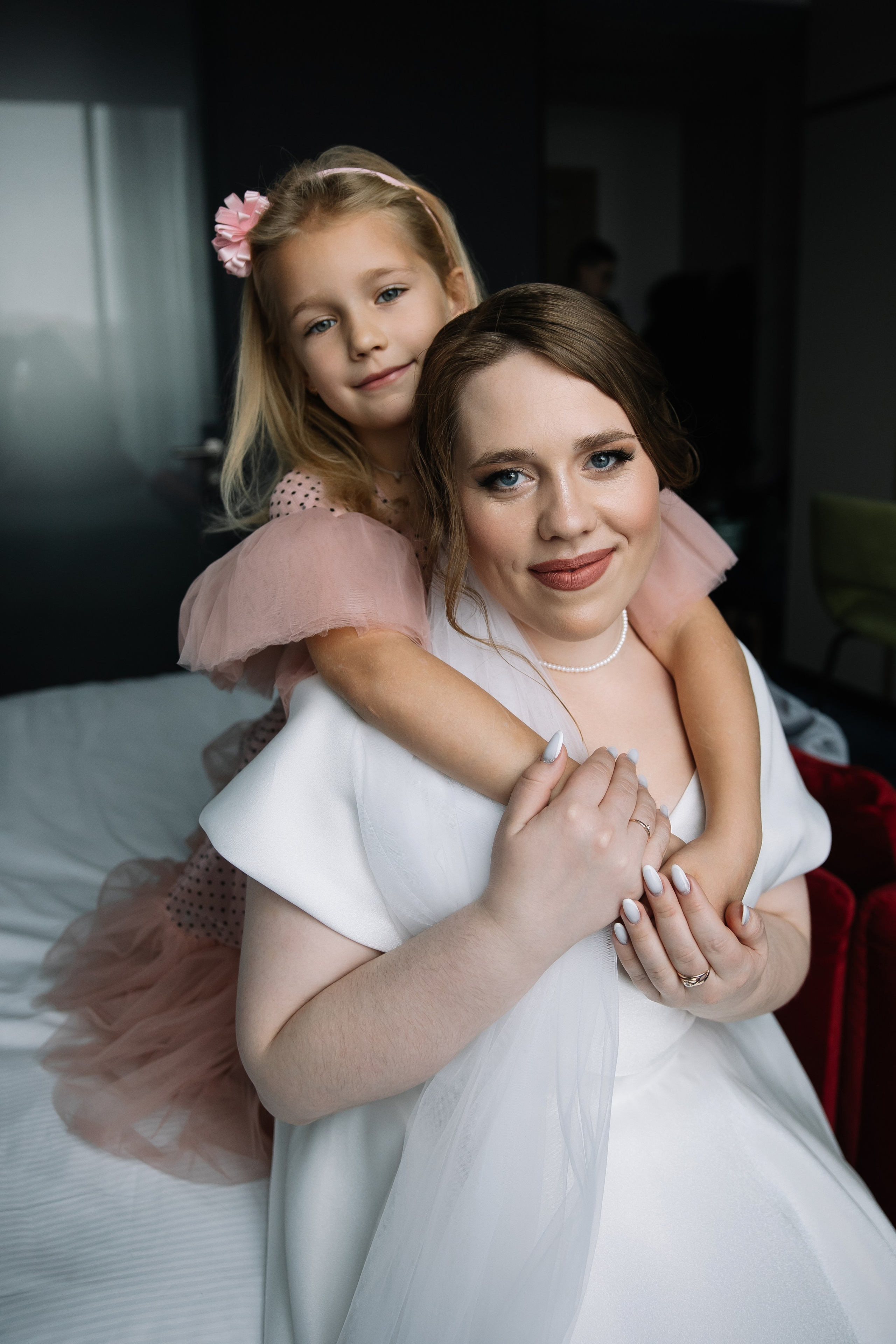 Иван и Олеся. Свадебный фотограф и видеограф в Омске — Виталий и Алёна Орлянд