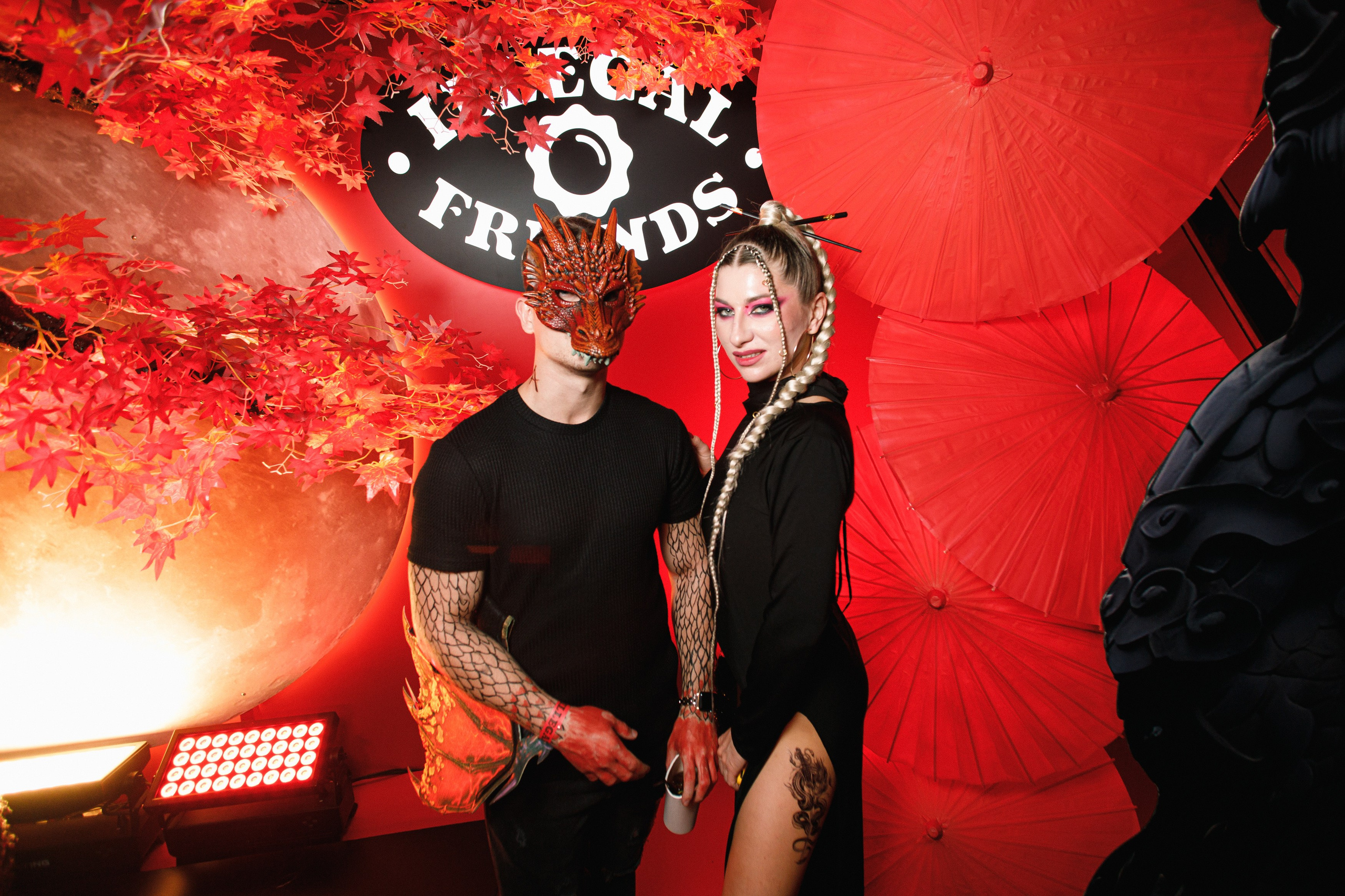 ILLEGAL FRIENDS | ASIA. СВОИ. ФОТООТЧЕТЫ-СОБЫТИЯ-МЕСТА