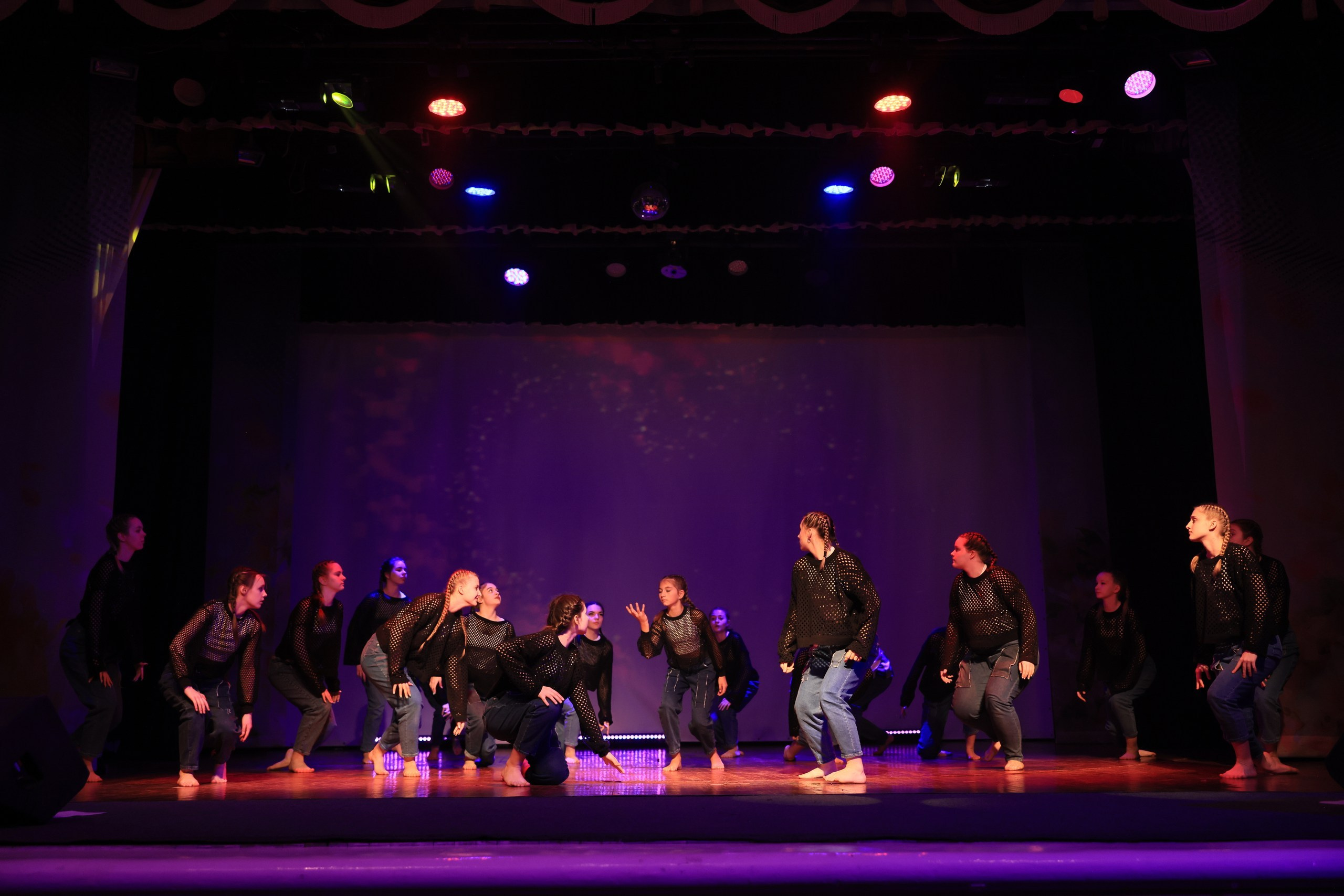Концерт к 8 Марта в ДК «Металлург» г. Тула. Фотограф в Туле Крупский АнДРей. Фотостудия «КАДР71» в Туле