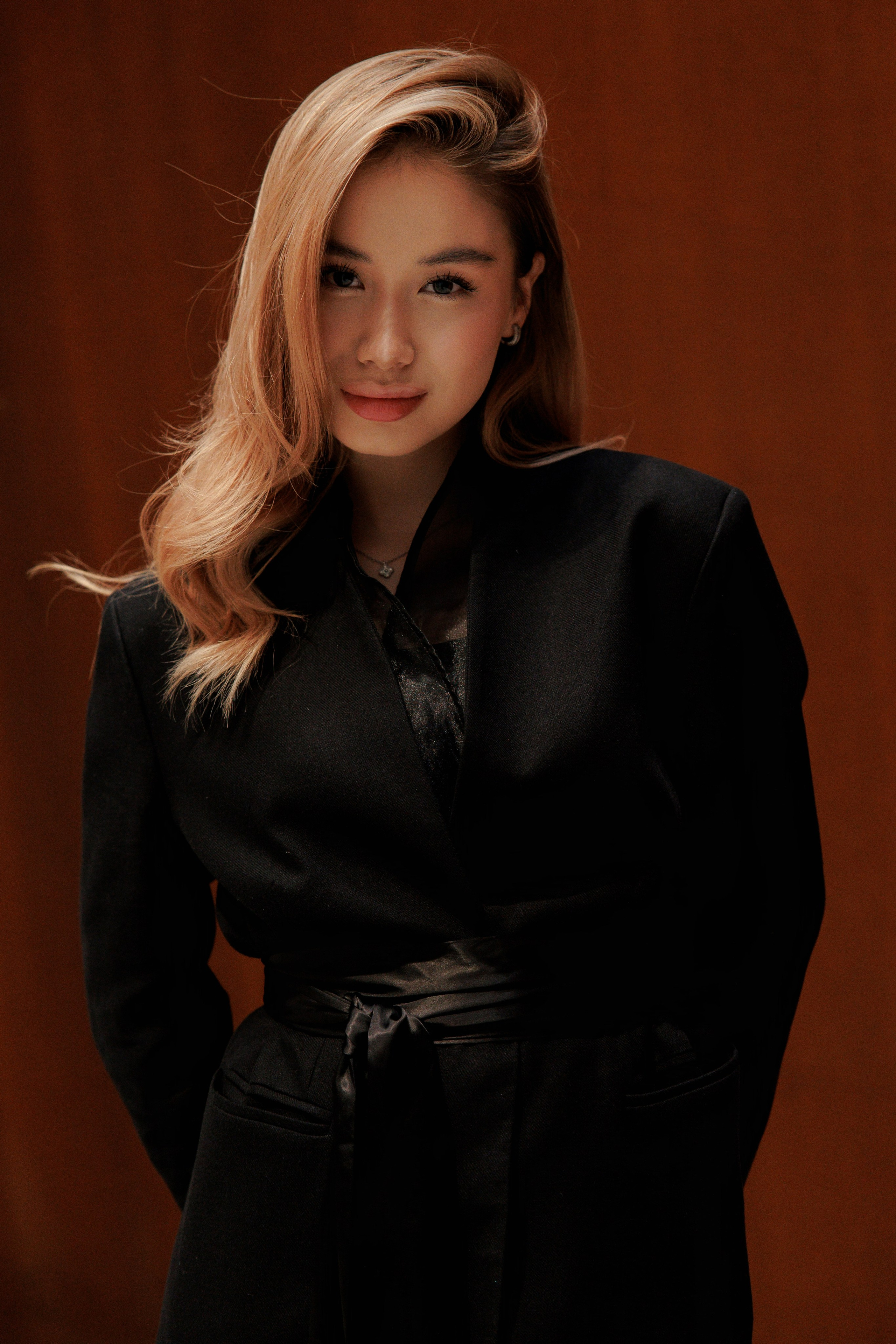 Akerke Serikzhan. Азамат Рзабаев