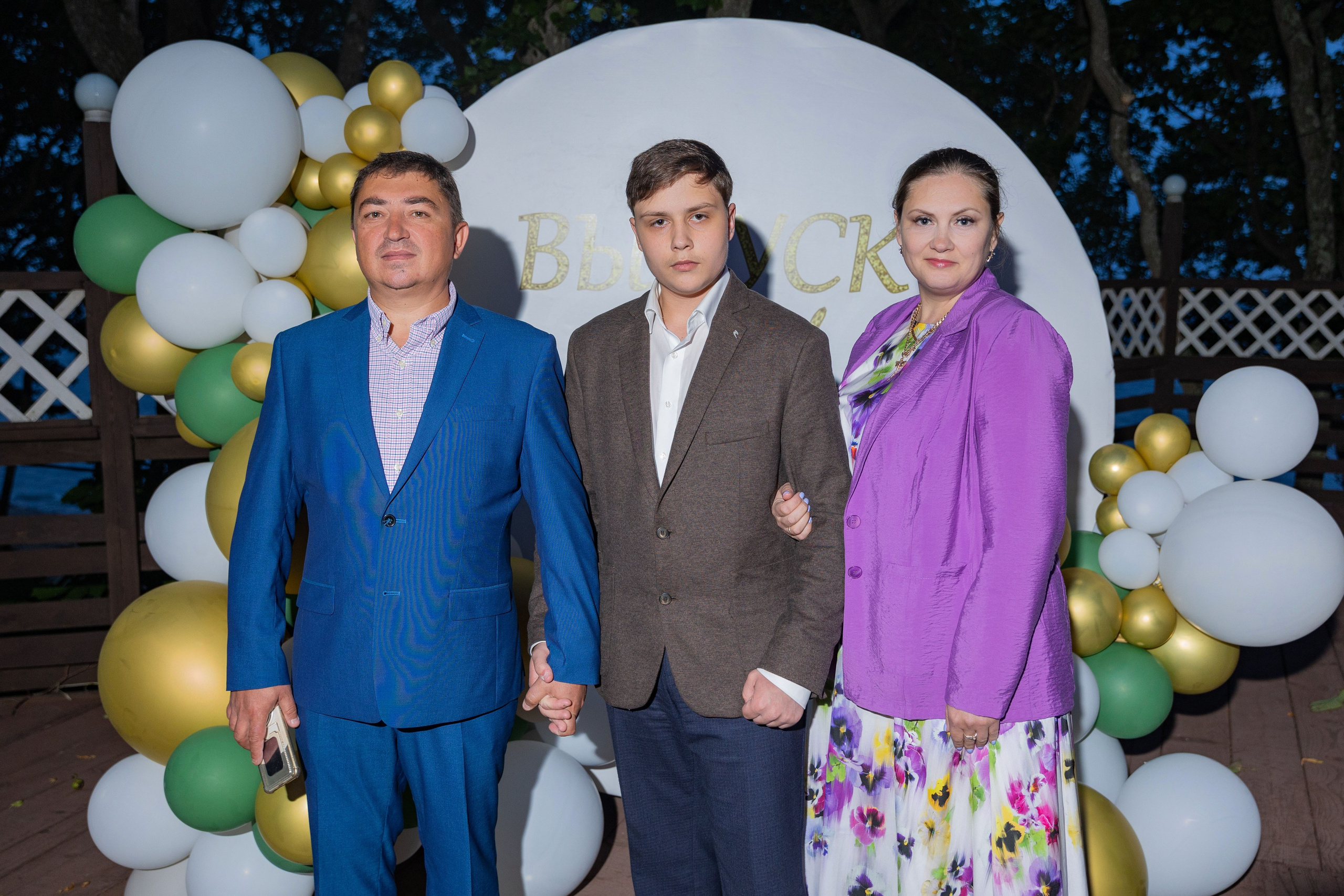 Выпускной вечер на базе отдыха Жемчужина. Выпускные альбомы во Владивостоке