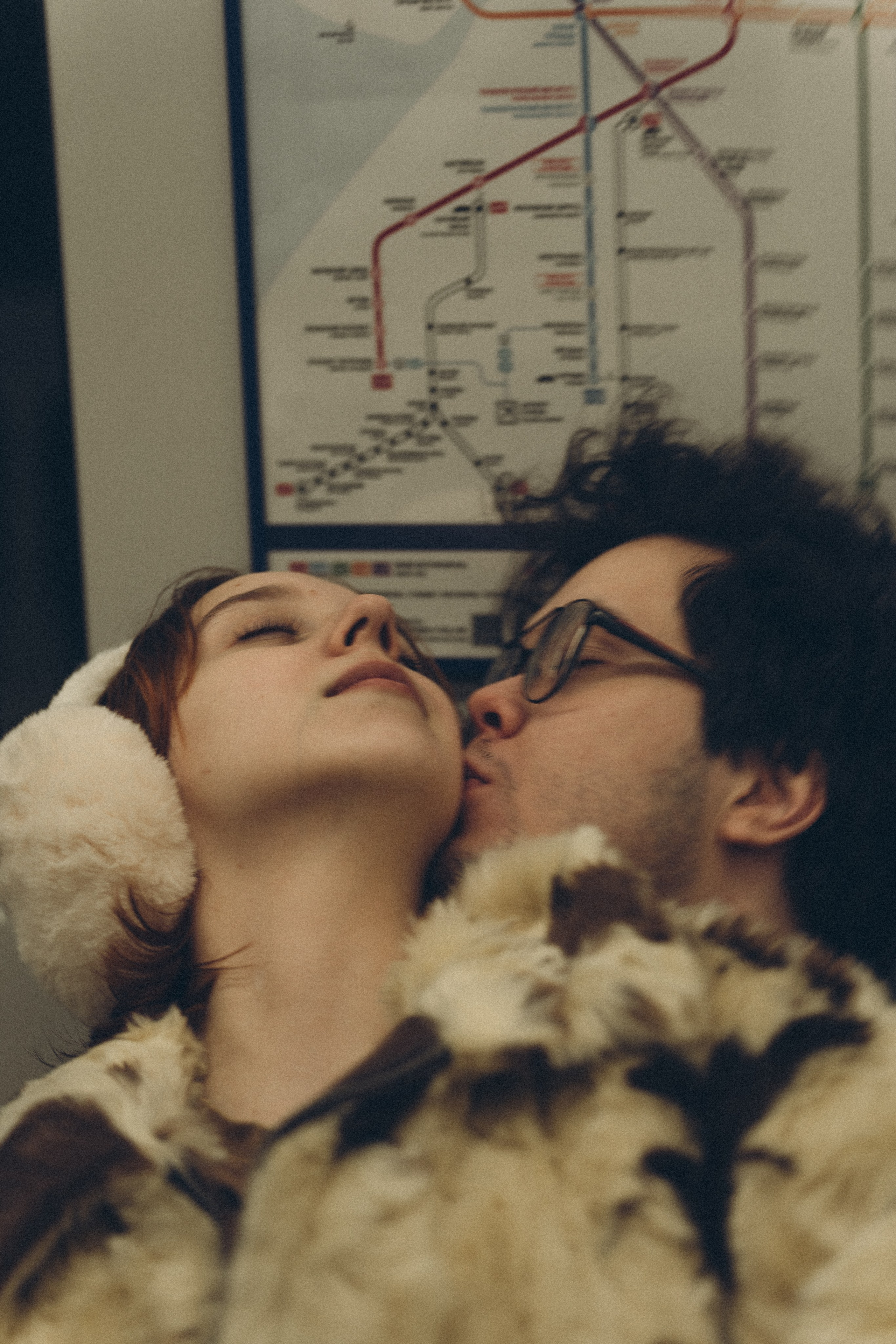 НОВОГОДНЯЯ ФОТОСЕСИИЯ ПАРЫ В МЕТРО ЛЮБОВЬ. Профессиональный фотограф, Санкт-Петербург — Виктория Богомолова