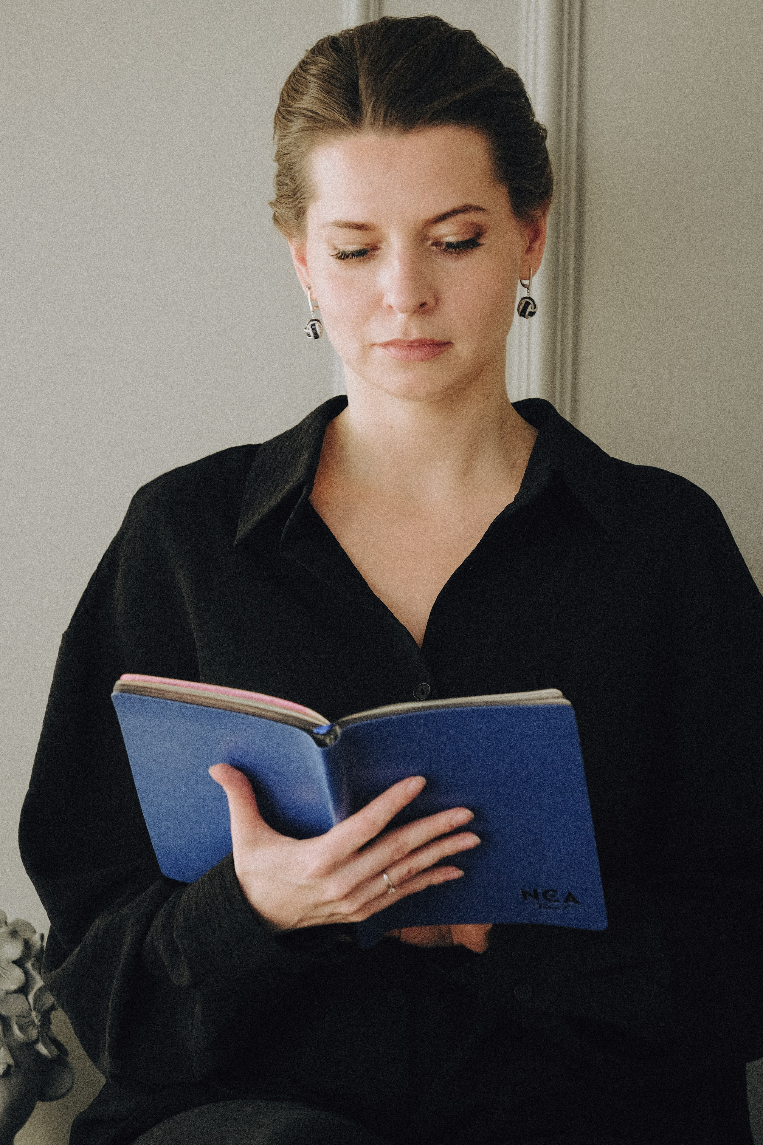 ФОТОСЕСИИЯ В СТУДИИ ДЛЯ ДЕВУШКИ ПСИХОЛОГА. Профессиональный фотограф, Санкт-Петербург — Виктория Богомолова