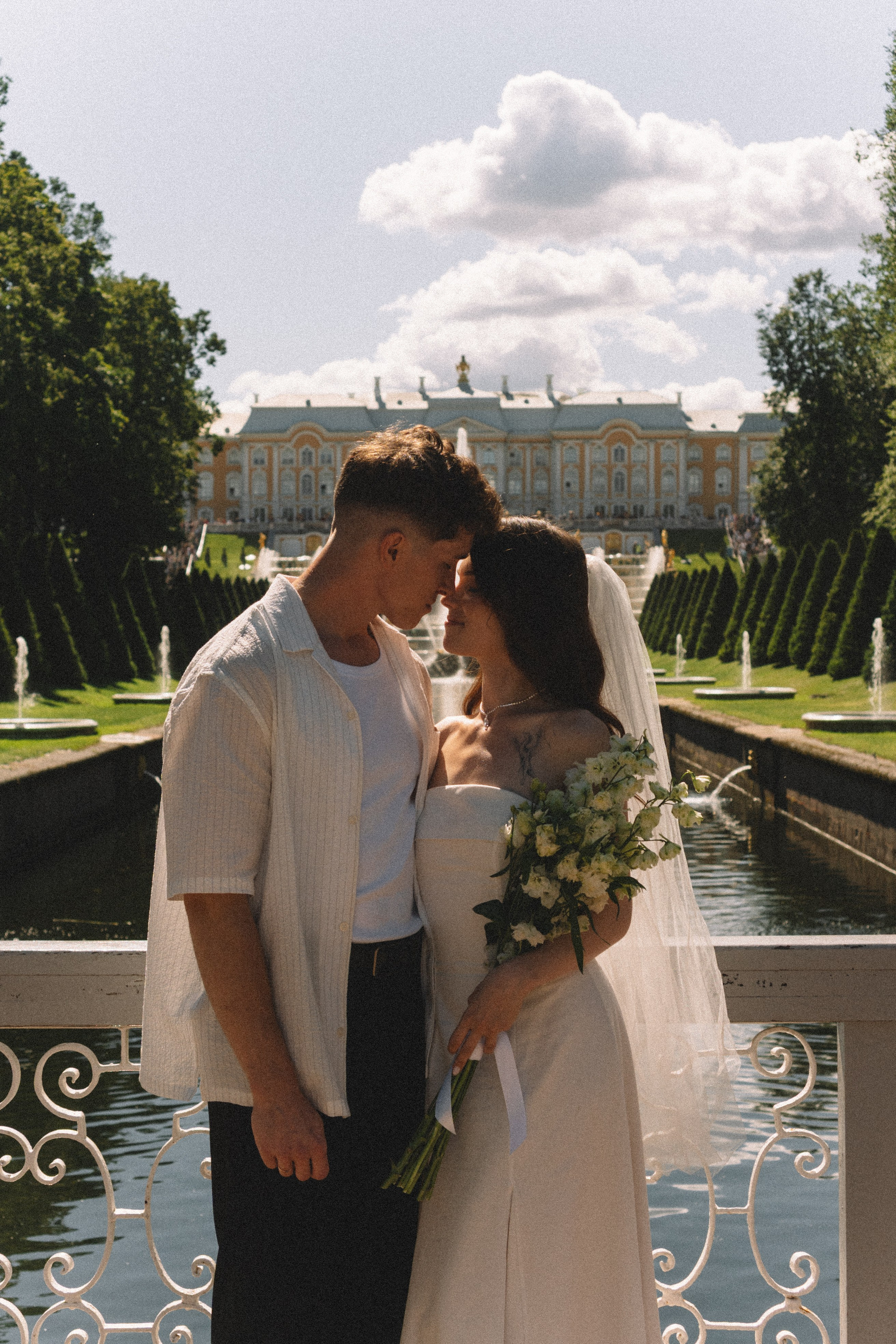 СВАДЕБНАЯ СЬЕМКА В ПЕТЕРГОФЕ И СЬЕМКА РЕПОРТАЖА В ЗАГСЕ ПЕТЕРГОФА. Профессиональный фотограф, Санкт-Петербург — Виктория Богомолова