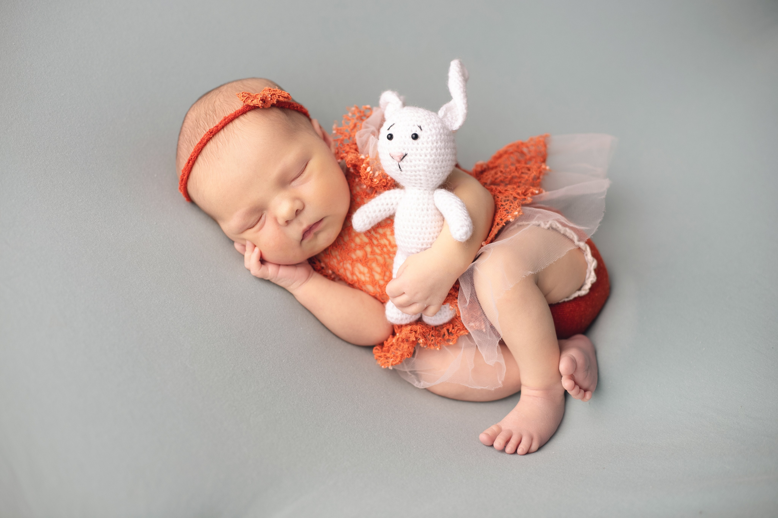 Анюта. Фотограф новорожденных в г. Россошь Виктория Нечепуренко