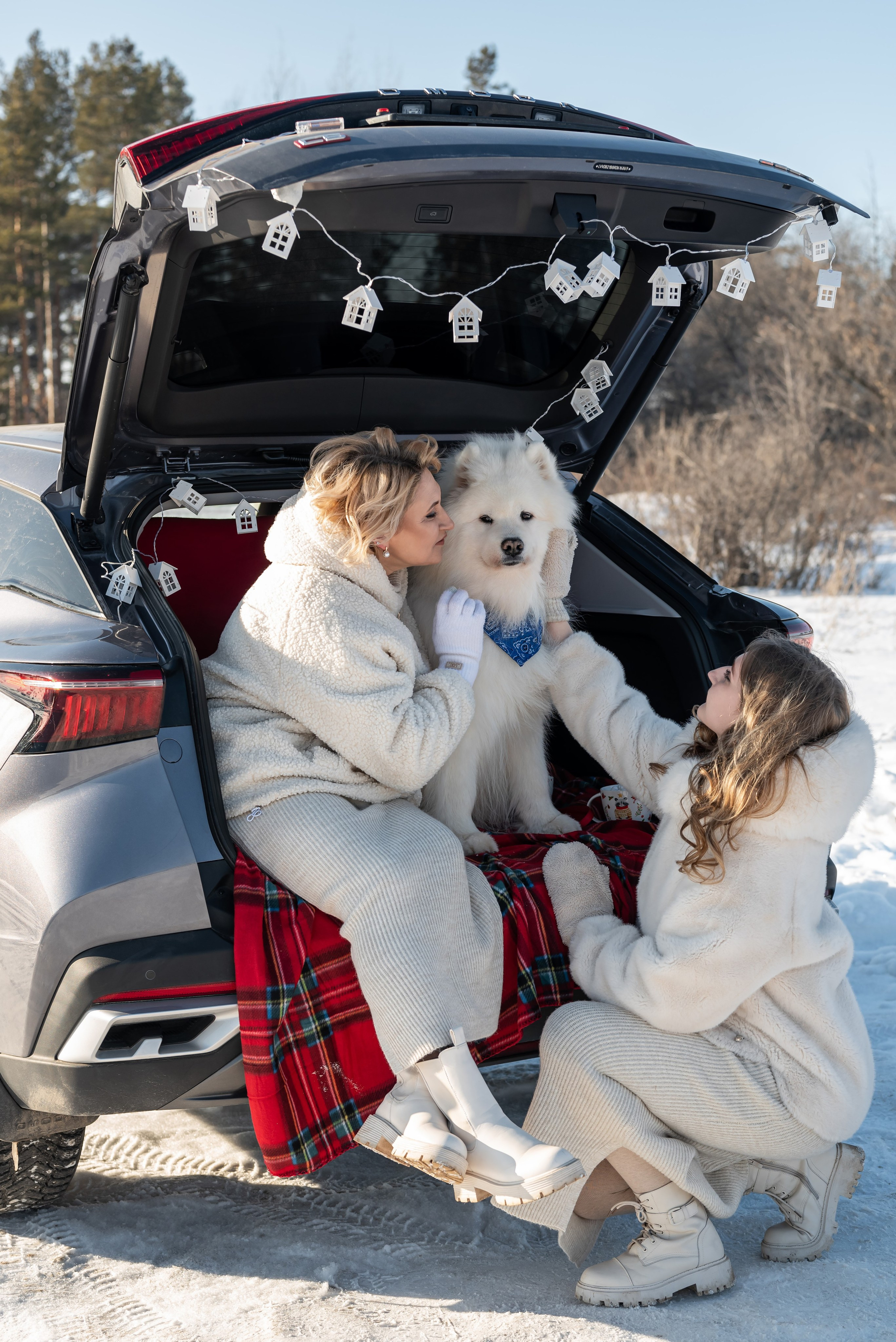 Фотопроект с Платоном и машиной на улице. Фотограф в городе Салават