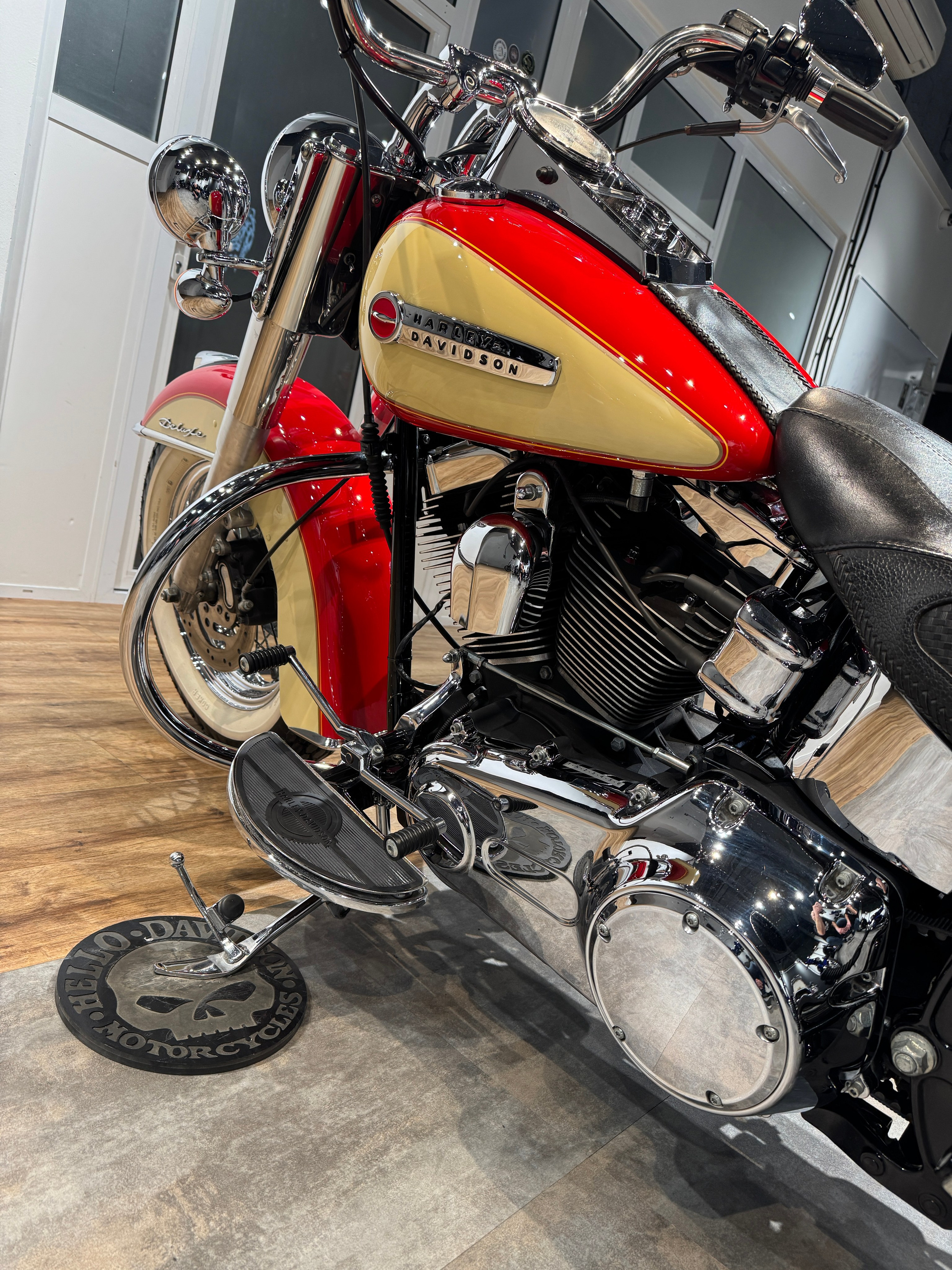 Купить Harley Davidson 2008 Softail Deluxe Orange Sand. Hello Davidson, Москва. Только хорошие мотоциклы…