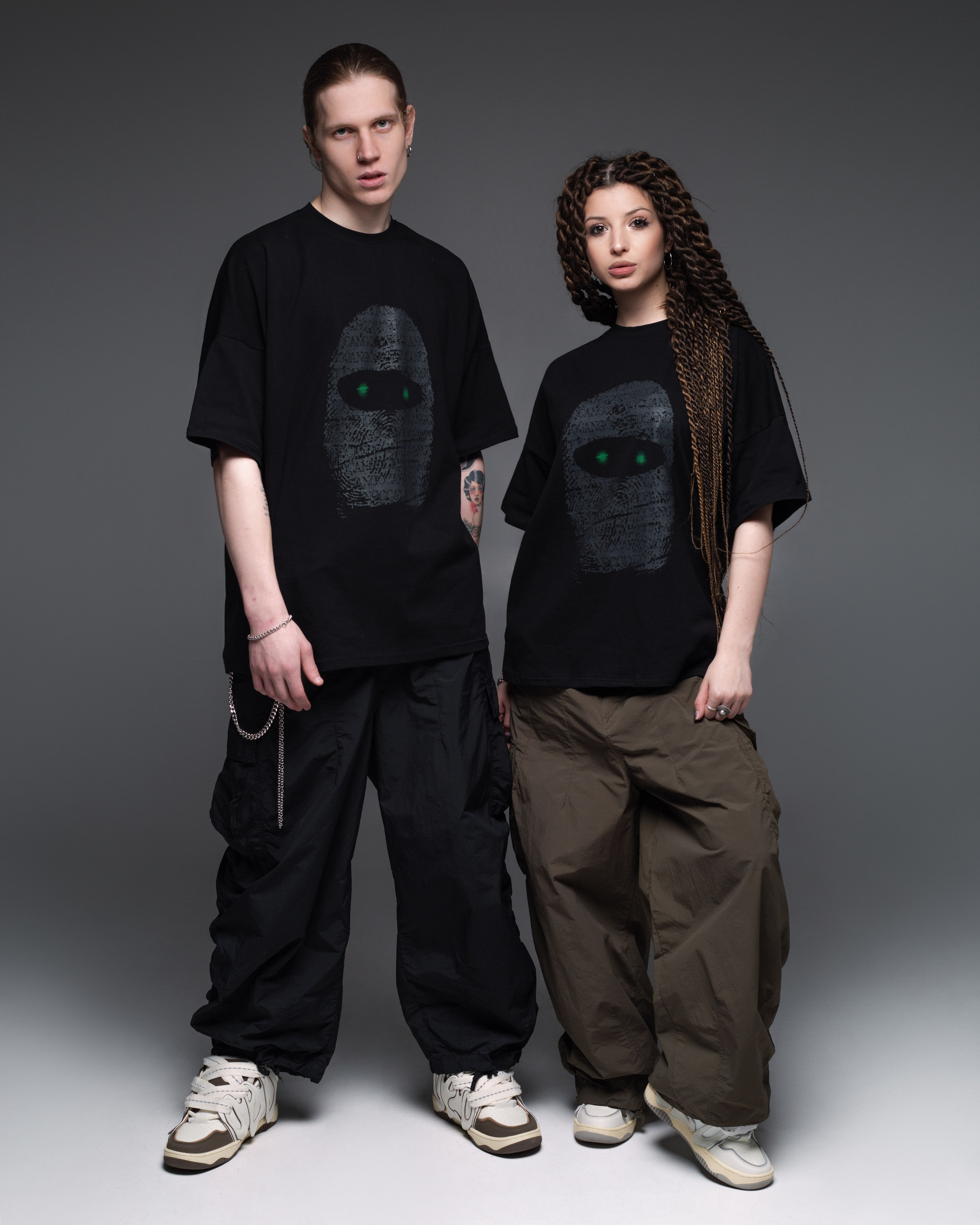 КАТАЛОГ | серый фон. RUNA production — стильные съемки для брендов