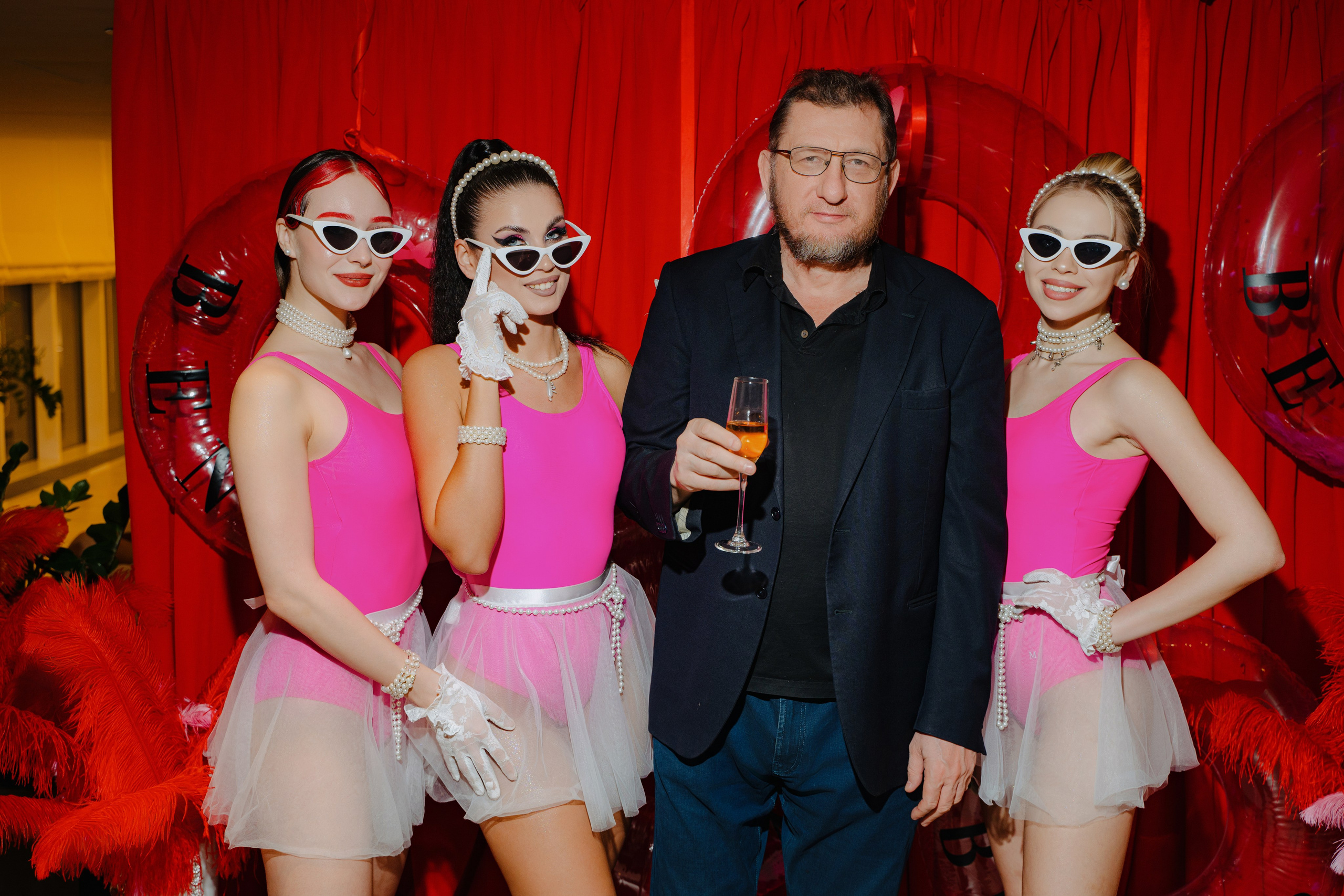 12 февраля (BENUAR Pool Party). BENUAR Restaurant