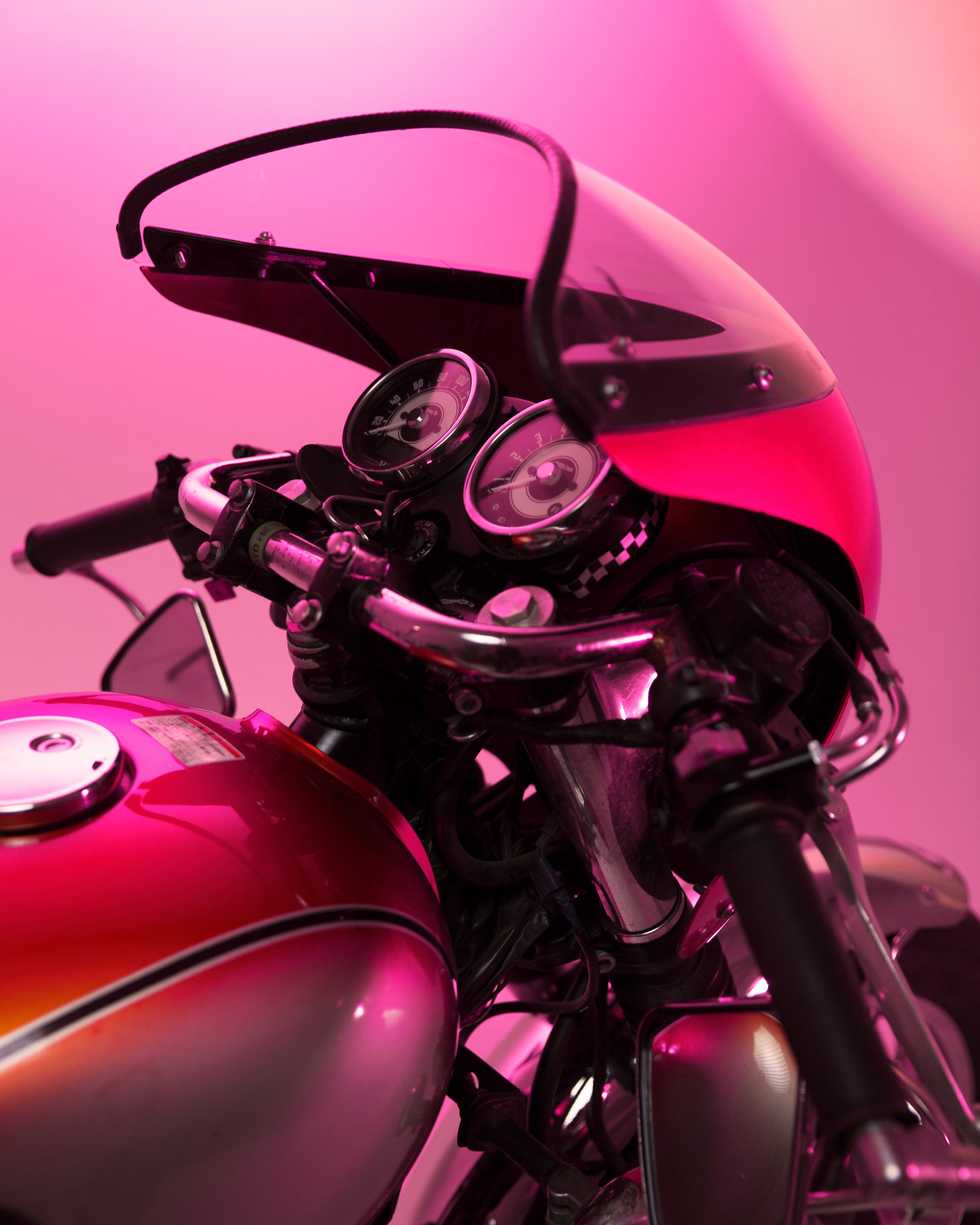 Kawasaki W800. Фотограф Женя Сальцын