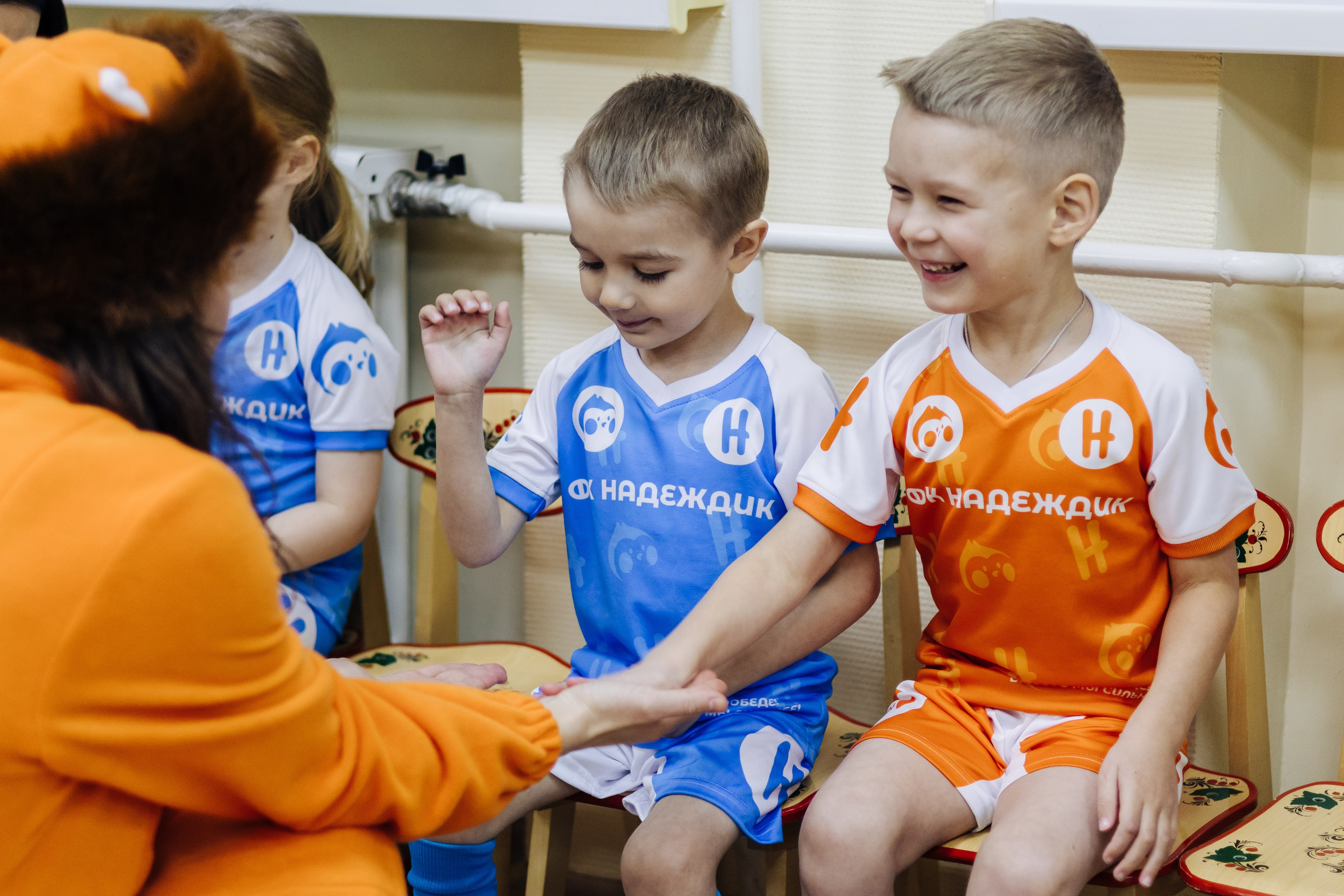 Фотосессия с кубком в детских садах г. Магнитогорска. Денис Прохоров Фотограф в г. Магнитогорск