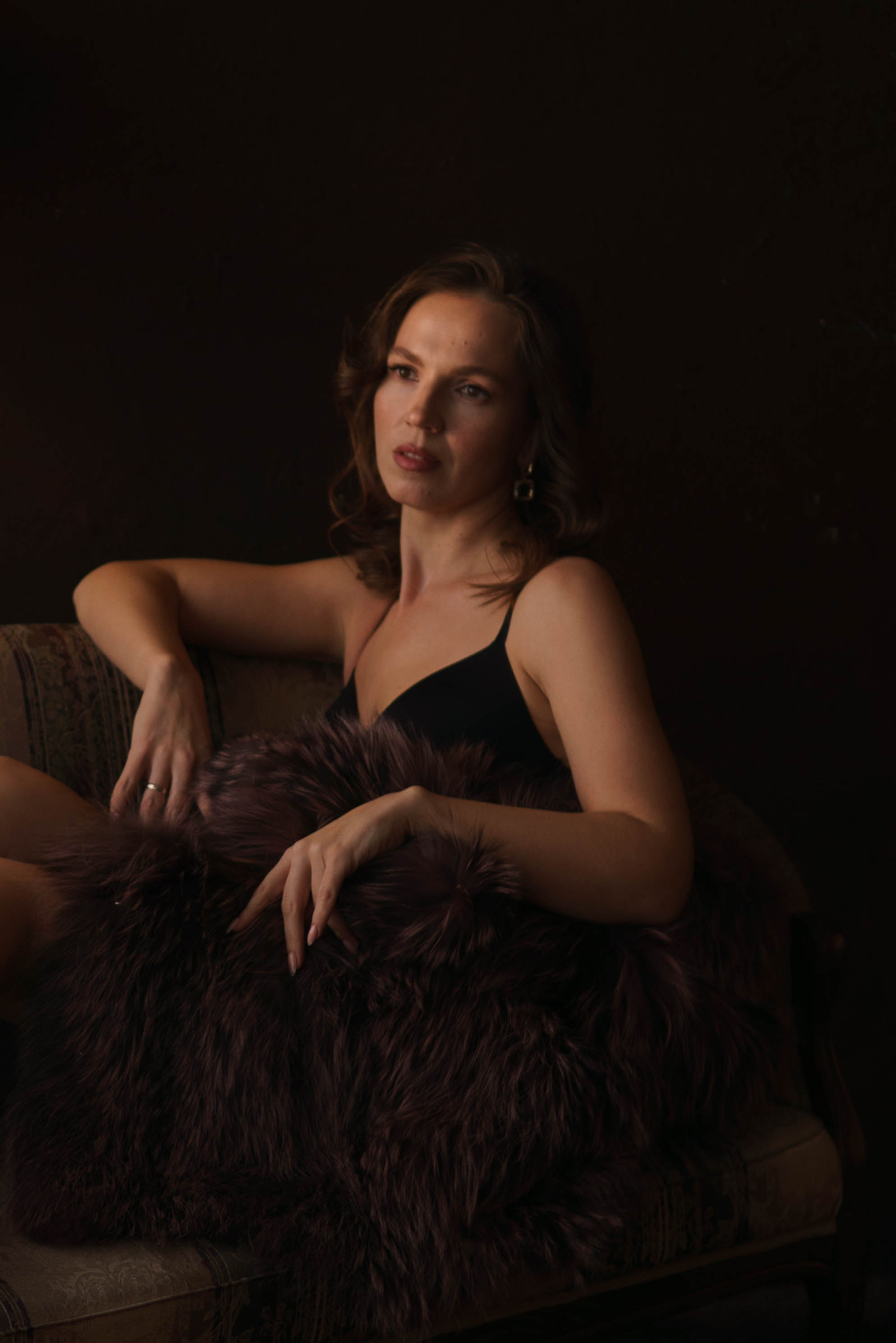 Женский портрет в низком ключе. Фотограф Kostyanika_olga в Екатеринбурге