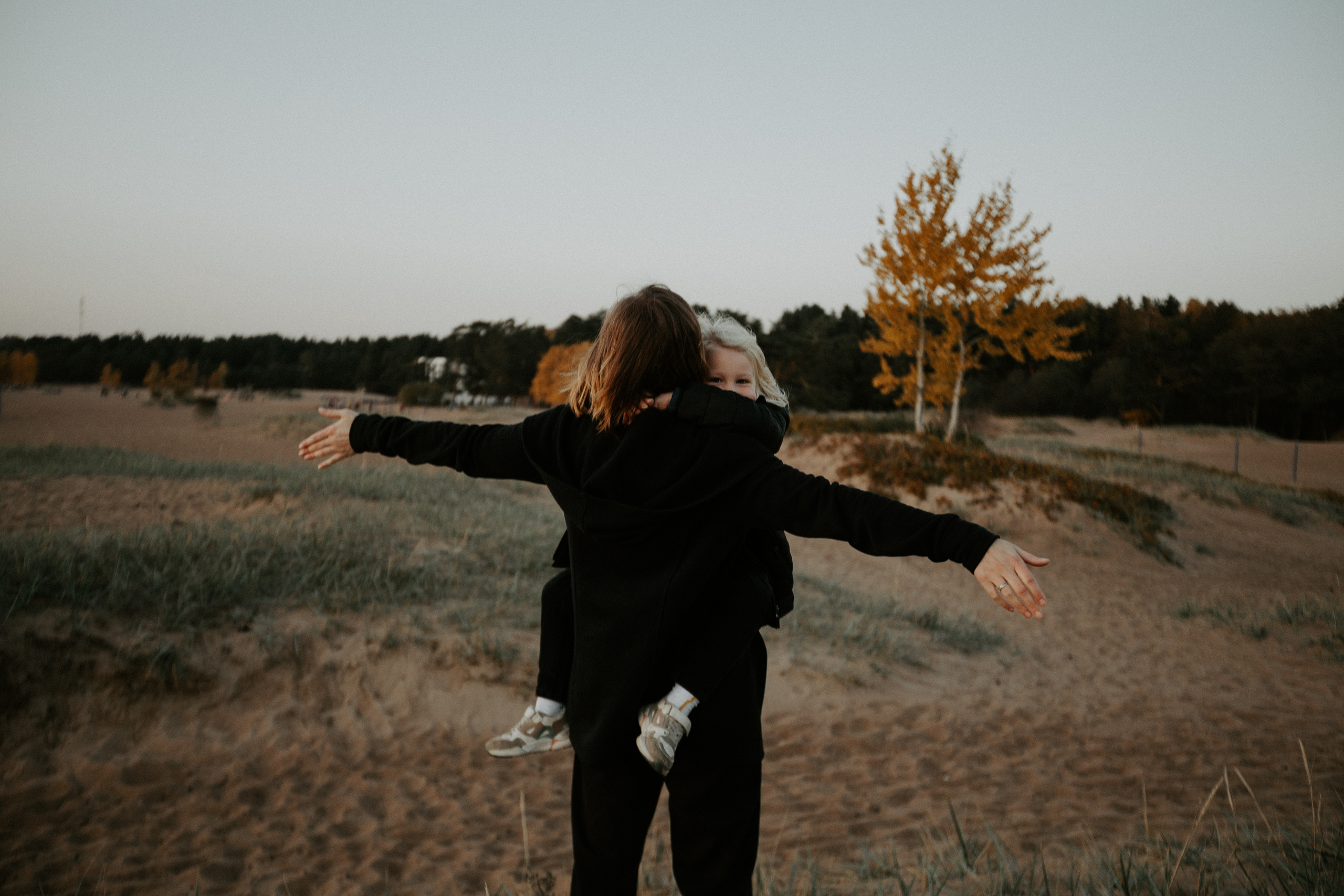 Оля и Варя. Свадебный фотограф Таня Караисаева