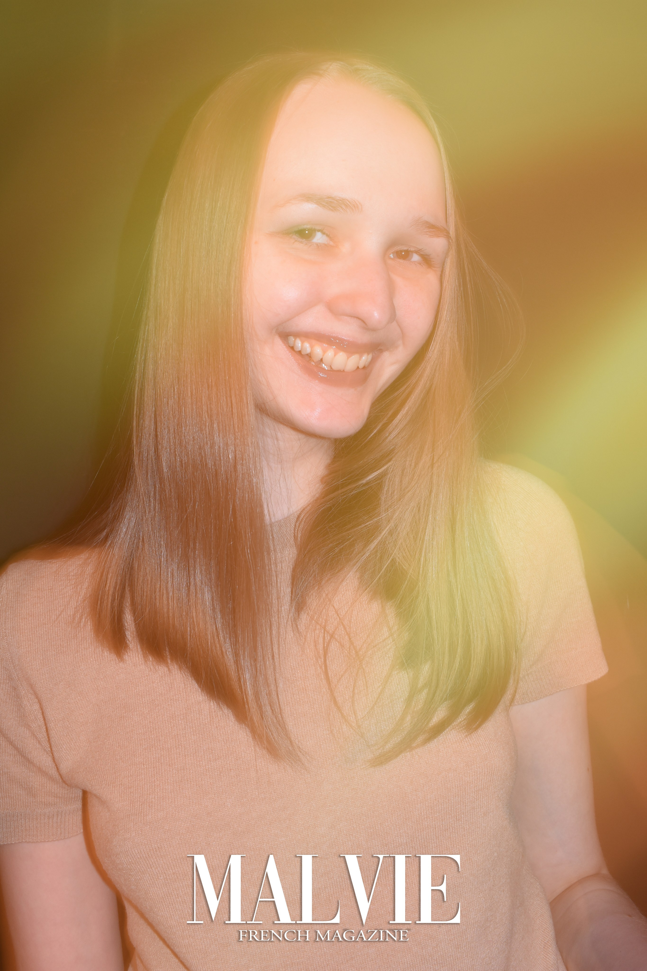 MALVIE BEAUTY French Magazine, Issue 68 Self portrait LIght painting 