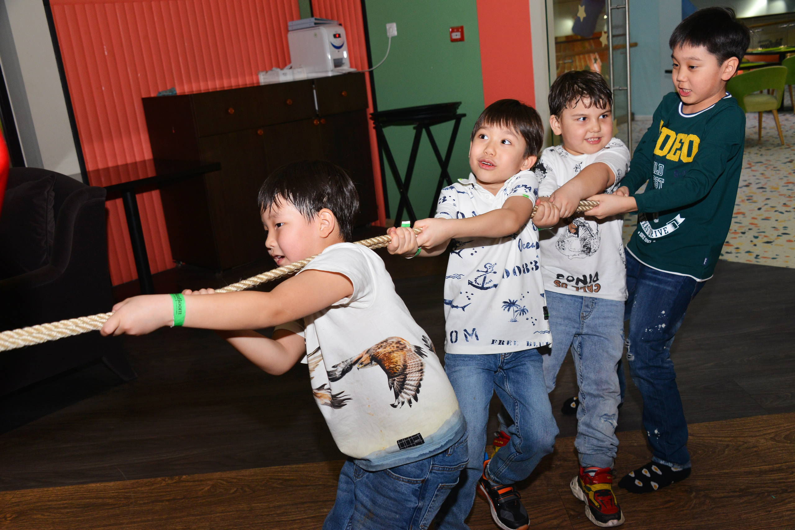 Дети-6 (Айлин-8 лет). Фотосъёмка. Фотограф Сергей Авдеев-семейный и детский фотограф в Алматы