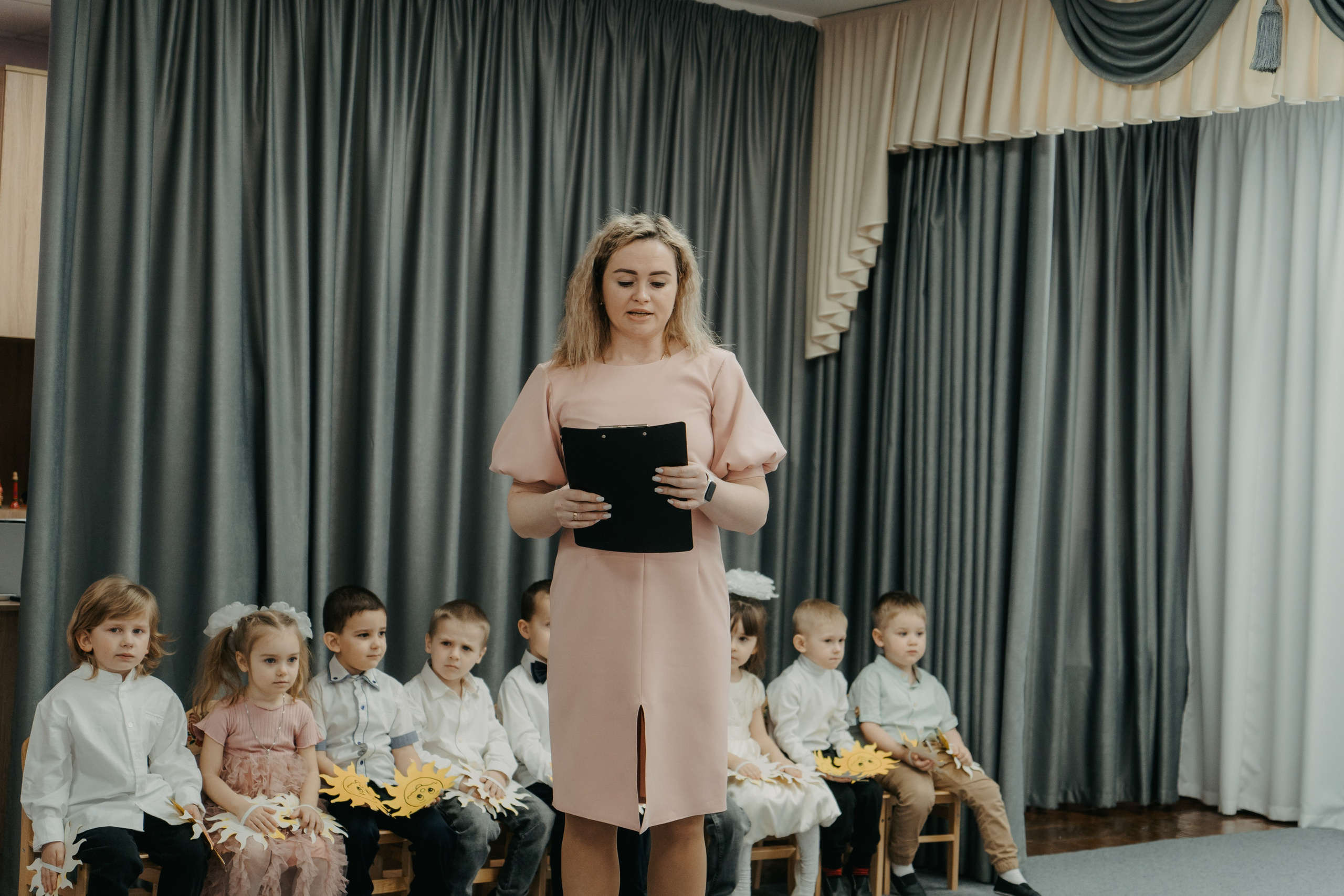 Утренник 8 марта. Семейный lifestyle фотограф в Ростове-на-Дону