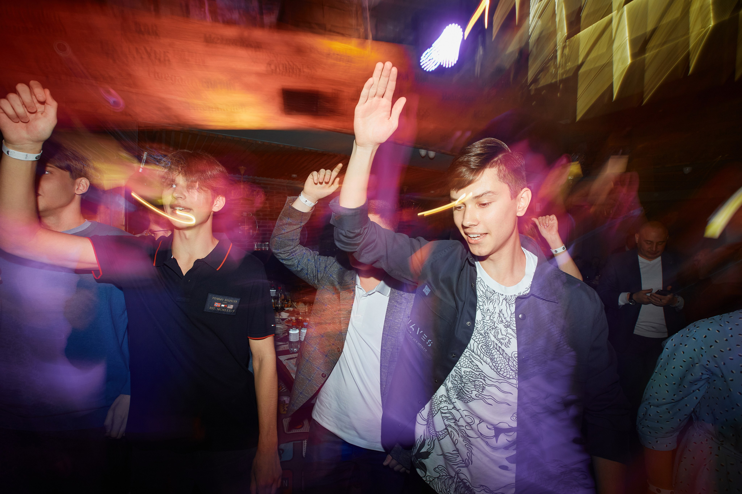 Выпускной 11 класс. Ваш фотограф Антон Колташов город Курган Тюмень Челябинск Екатеринбург