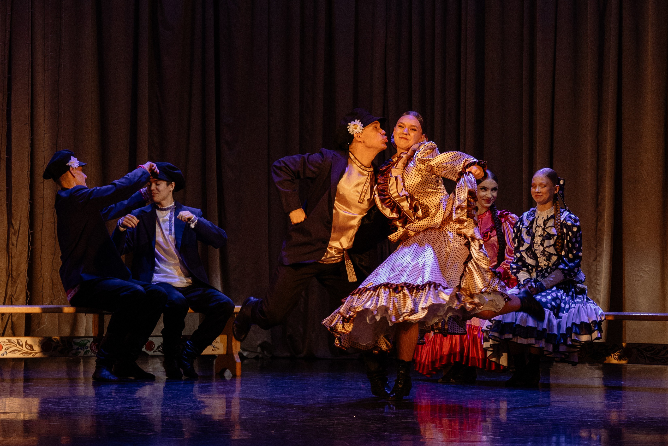 Сибирские узоры ДК Ефремова. Фотограф Юлия Мальцева