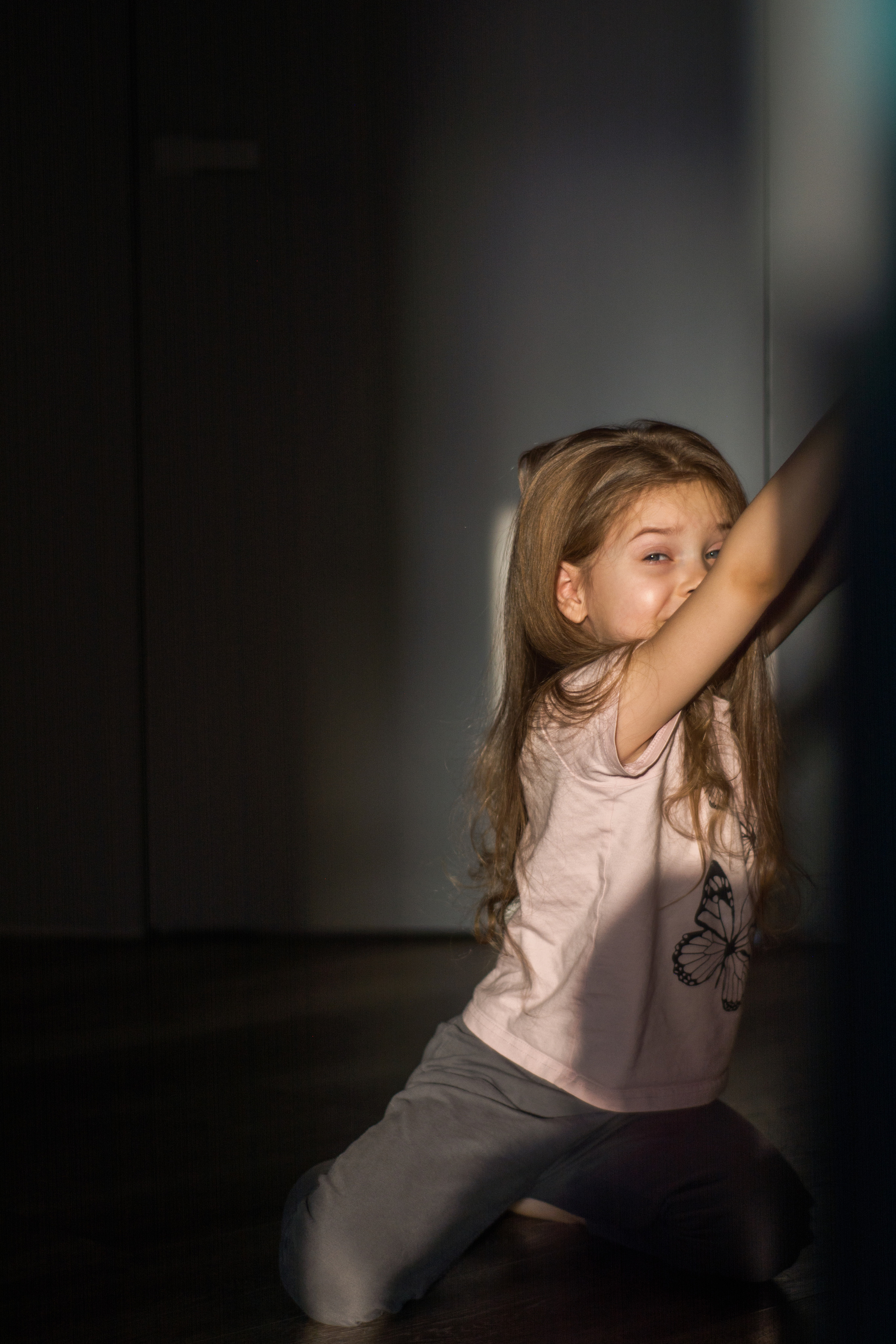 Яна. Фотосессия дома. Портретный фотограф в Санкт-Петербурге Дмитриева Наталия