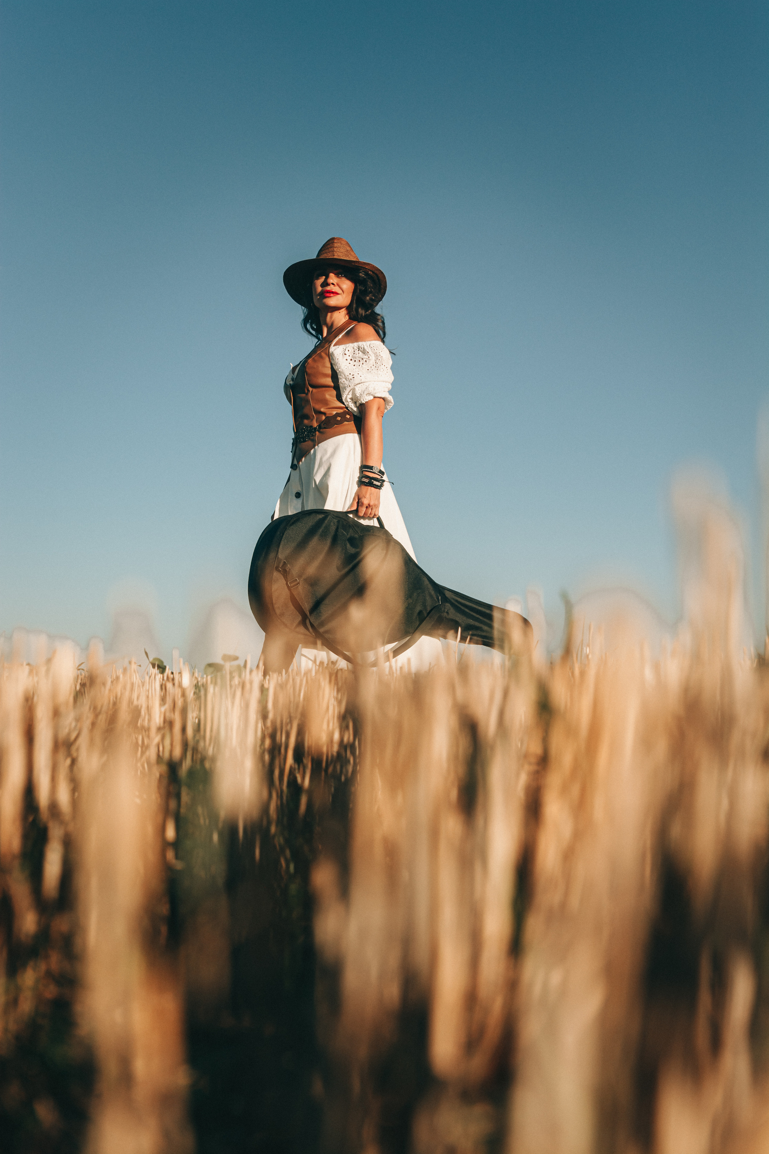 Светлана. Фотосессия со стогами. Портретный фотограф в Санкт-Петербурге Дмитриева Наталия