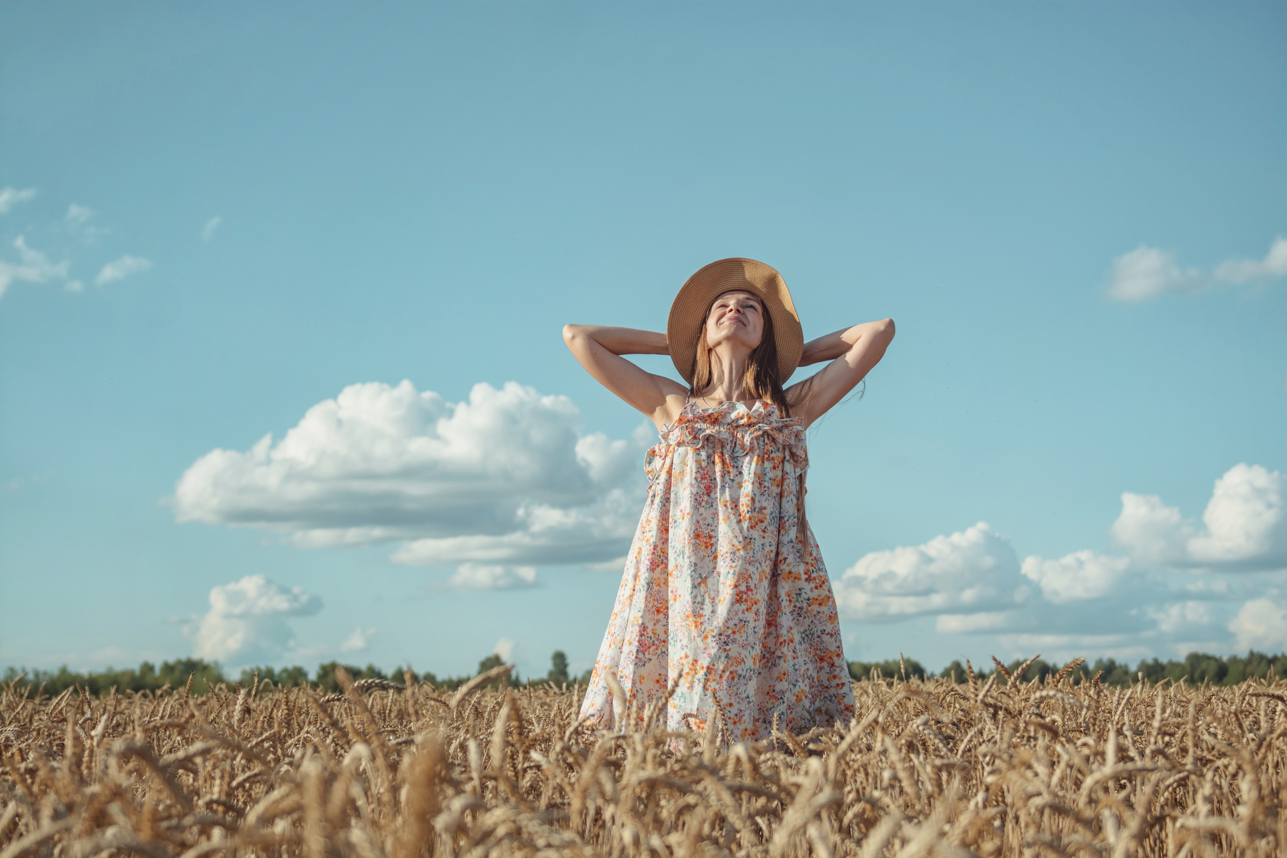 Анна и Александр. Семейная фотосессия в поле. Портретный фотограф в Санкт-Петербурге Дмитриева Наталия