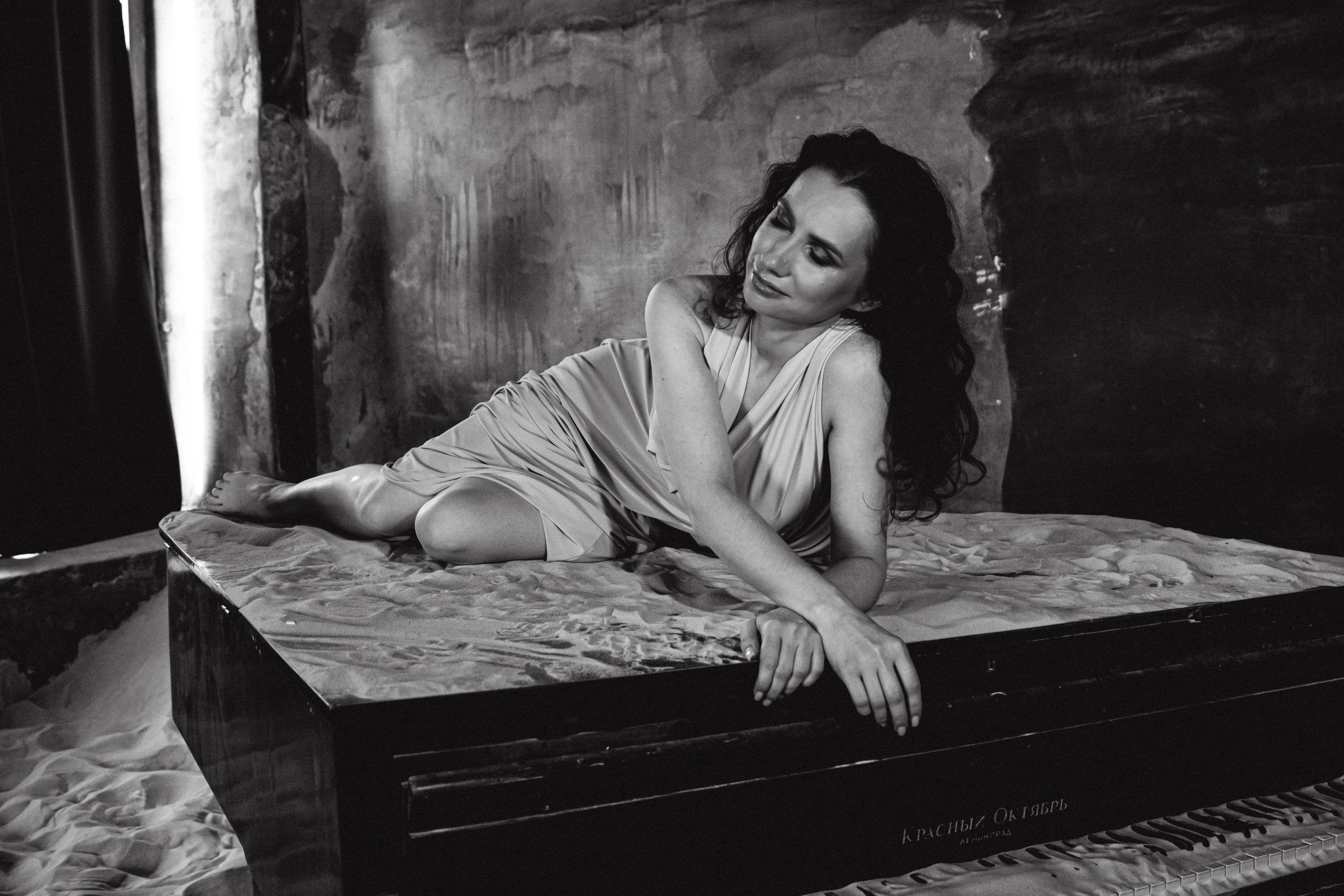 Оксана. Фотосессия в песках. Портретный фотограф в Санкт-Петербурге Дмитриева Наталия