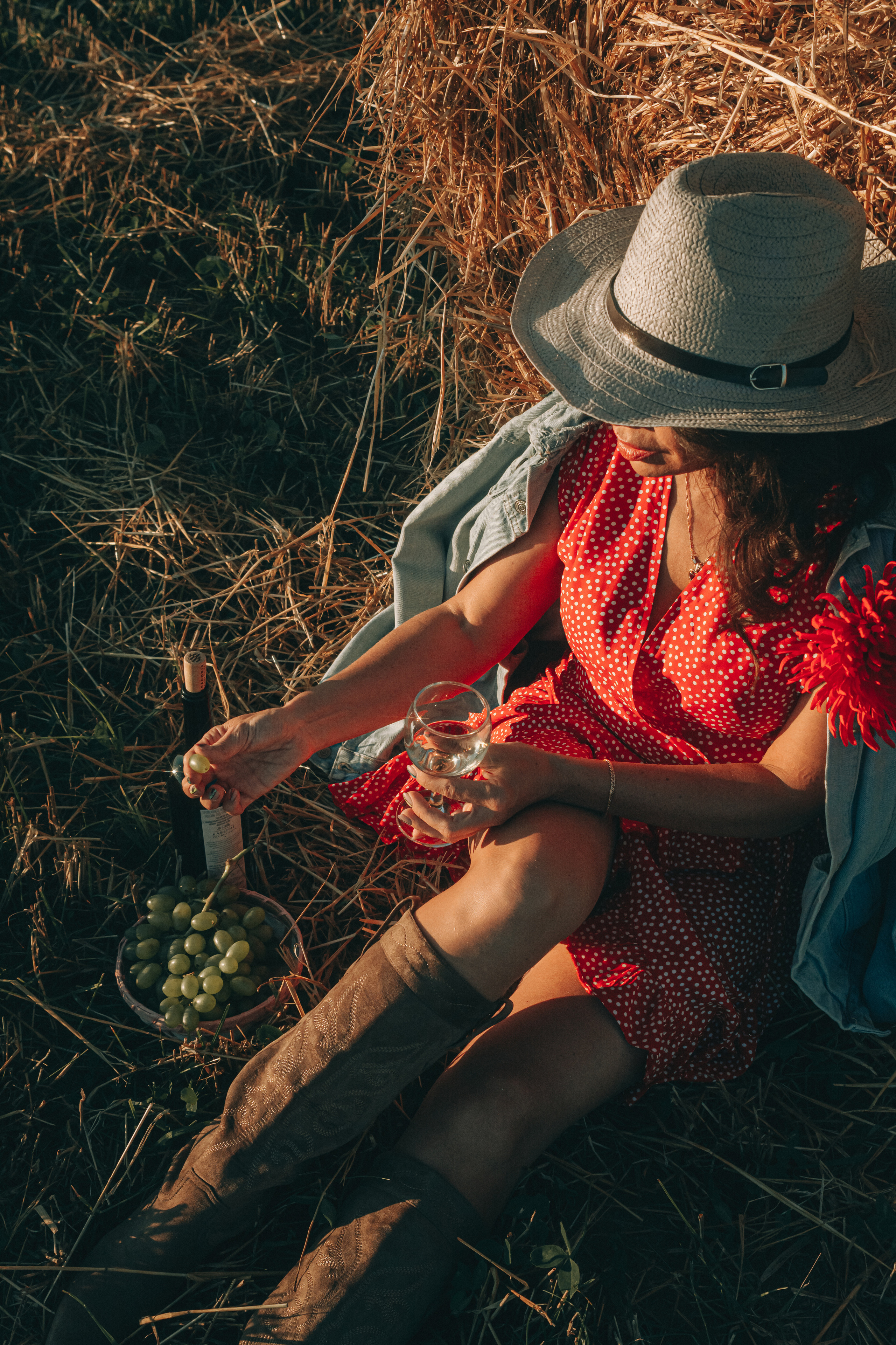 Светлана. Фотосессия со стогами. Портретный фотограф в Санкт-Петербурге Дмитриева Наталия