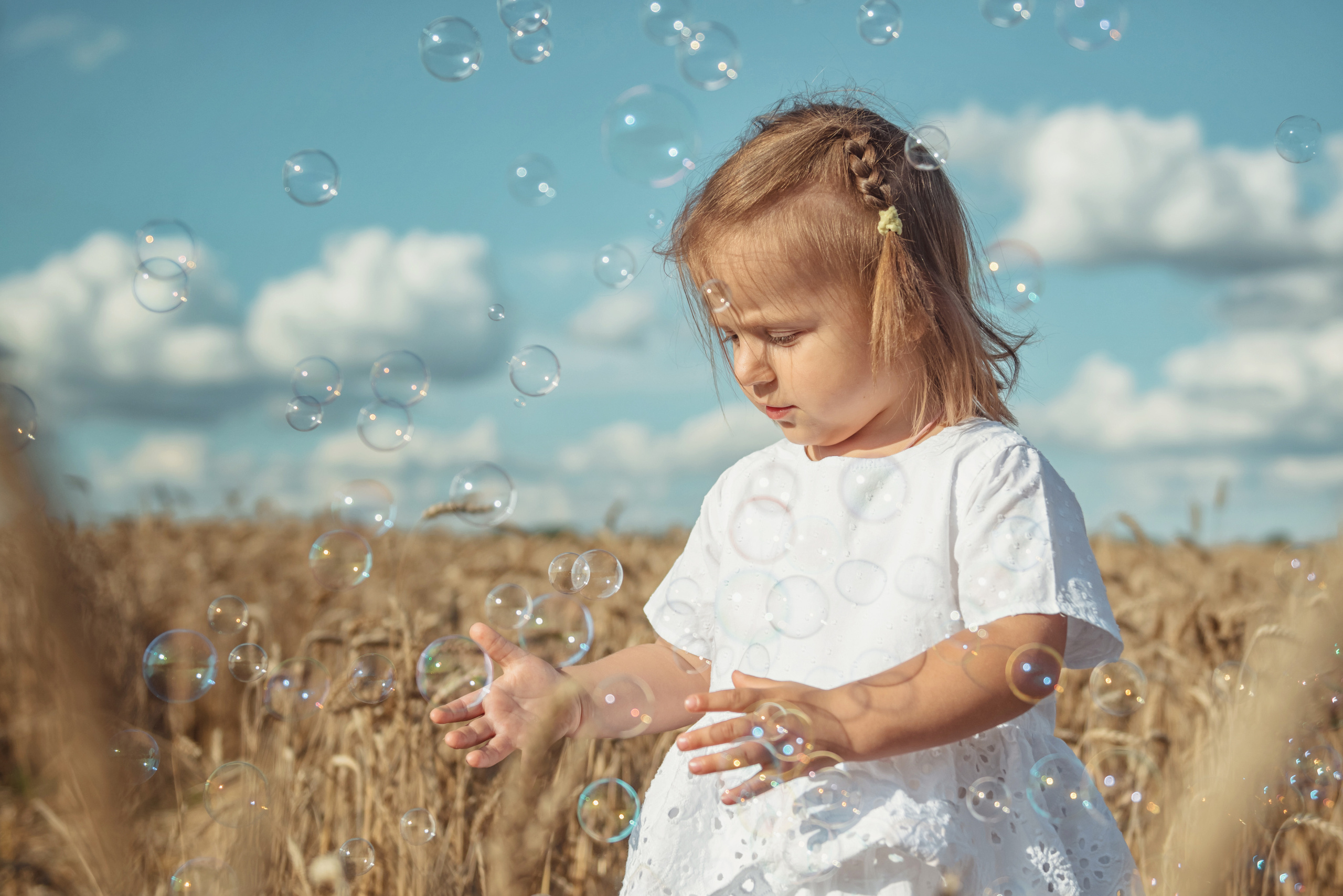 Анна и Александр. Семейная фотосессия в поле. Портретный фотограф в Санкт-Петербурге Дмитриева Наталия