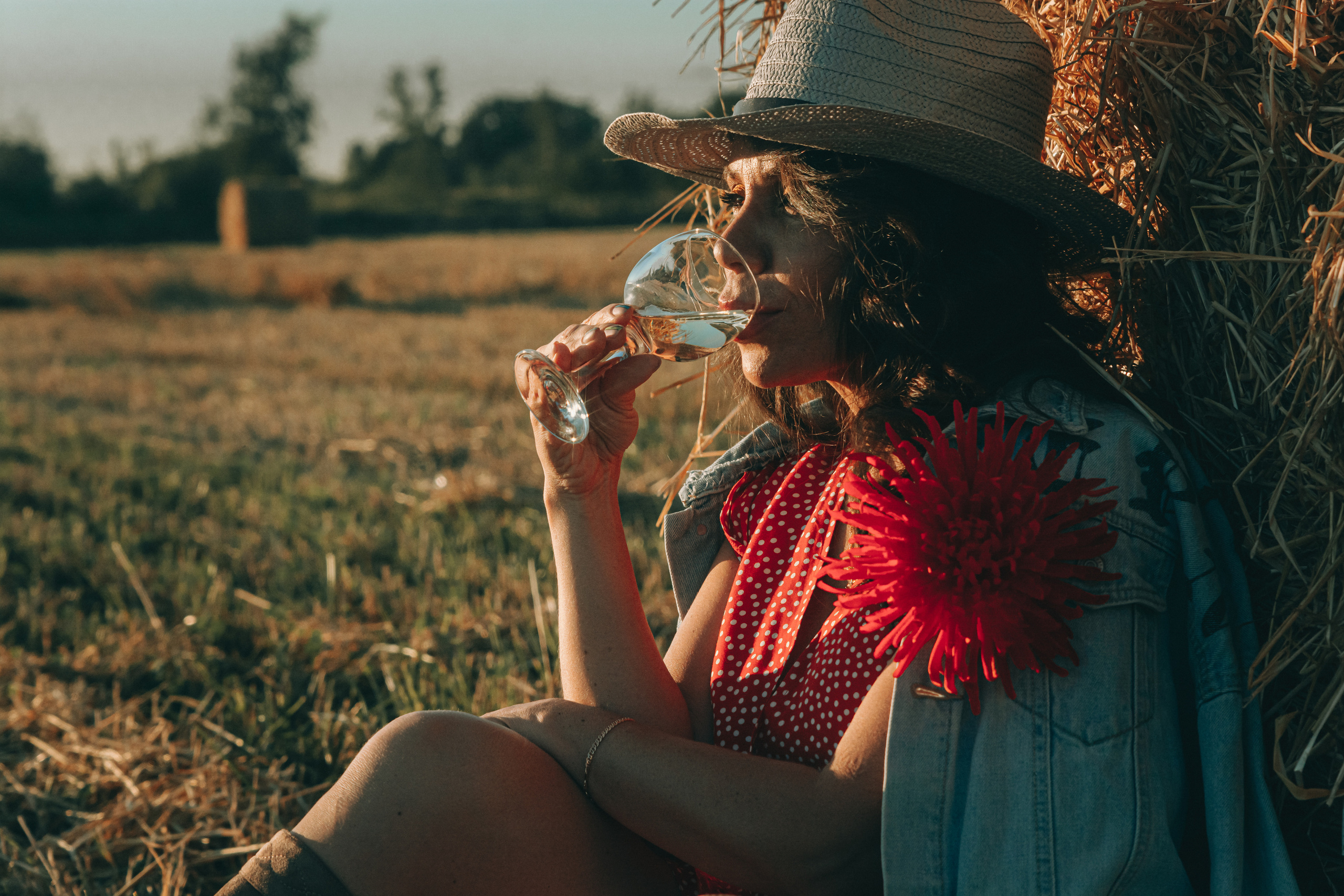 Светлана. Фотосессия со стогами. Портретный фотограф в Санкт-Петербурге Дмитриева Наталия