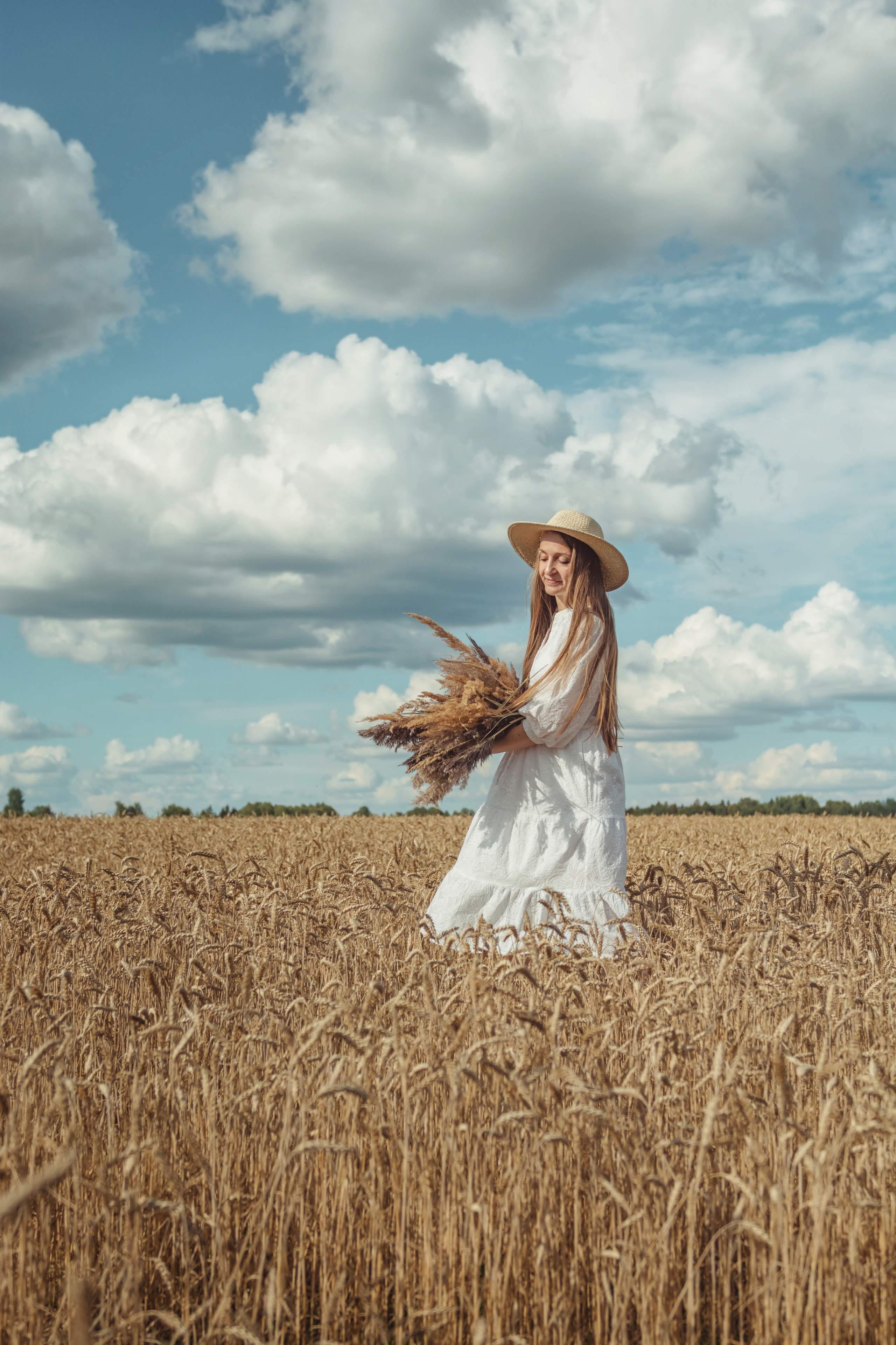 Анна и Александр. Семейная фотосессия в поле. Портретный фотограф в Санкт-Петербурге Дмитриева Наталия
