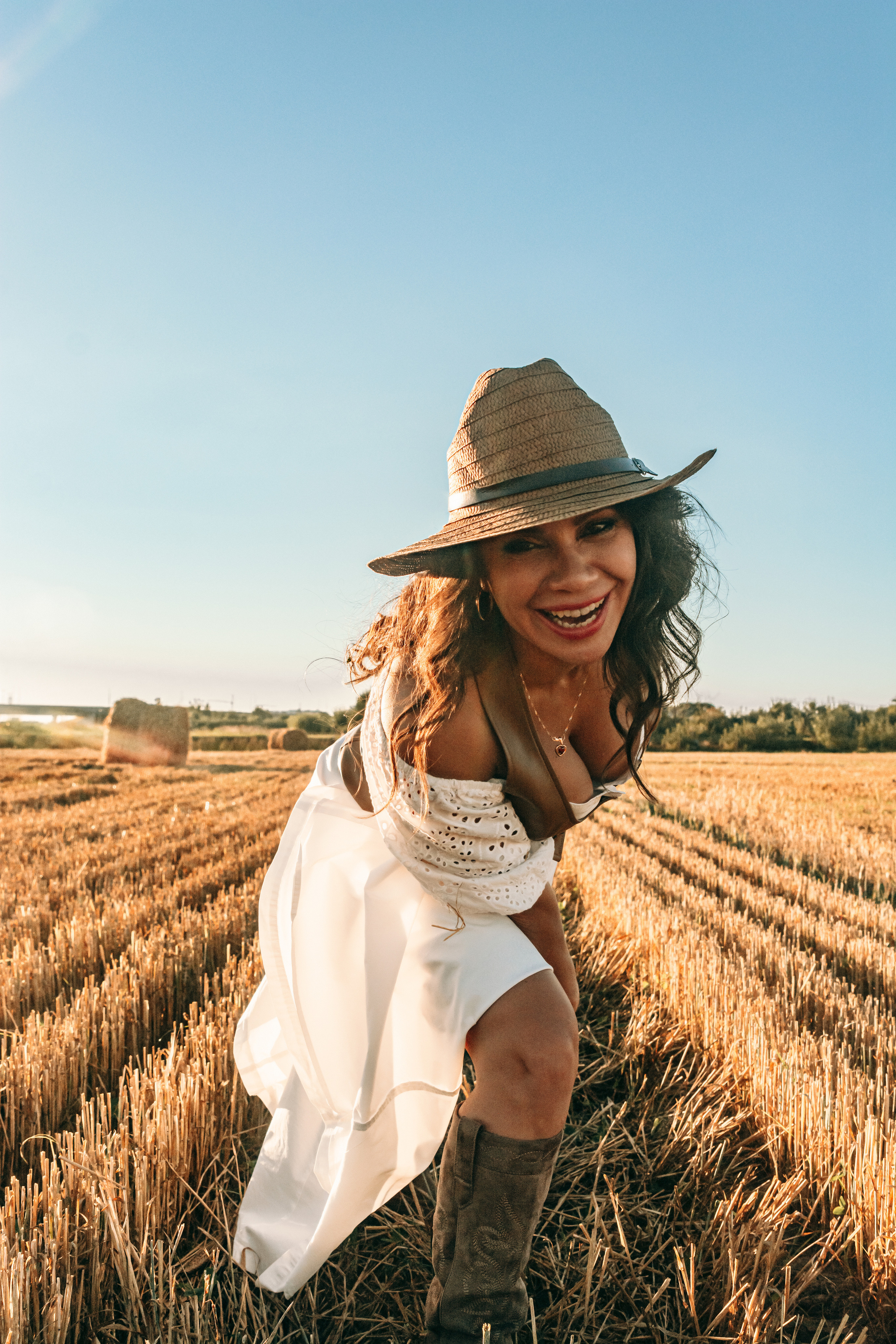 Светлана. Фотосессия со стогами. Портретный фотограф в Санкт-Петербурге Дмитриева Наталия