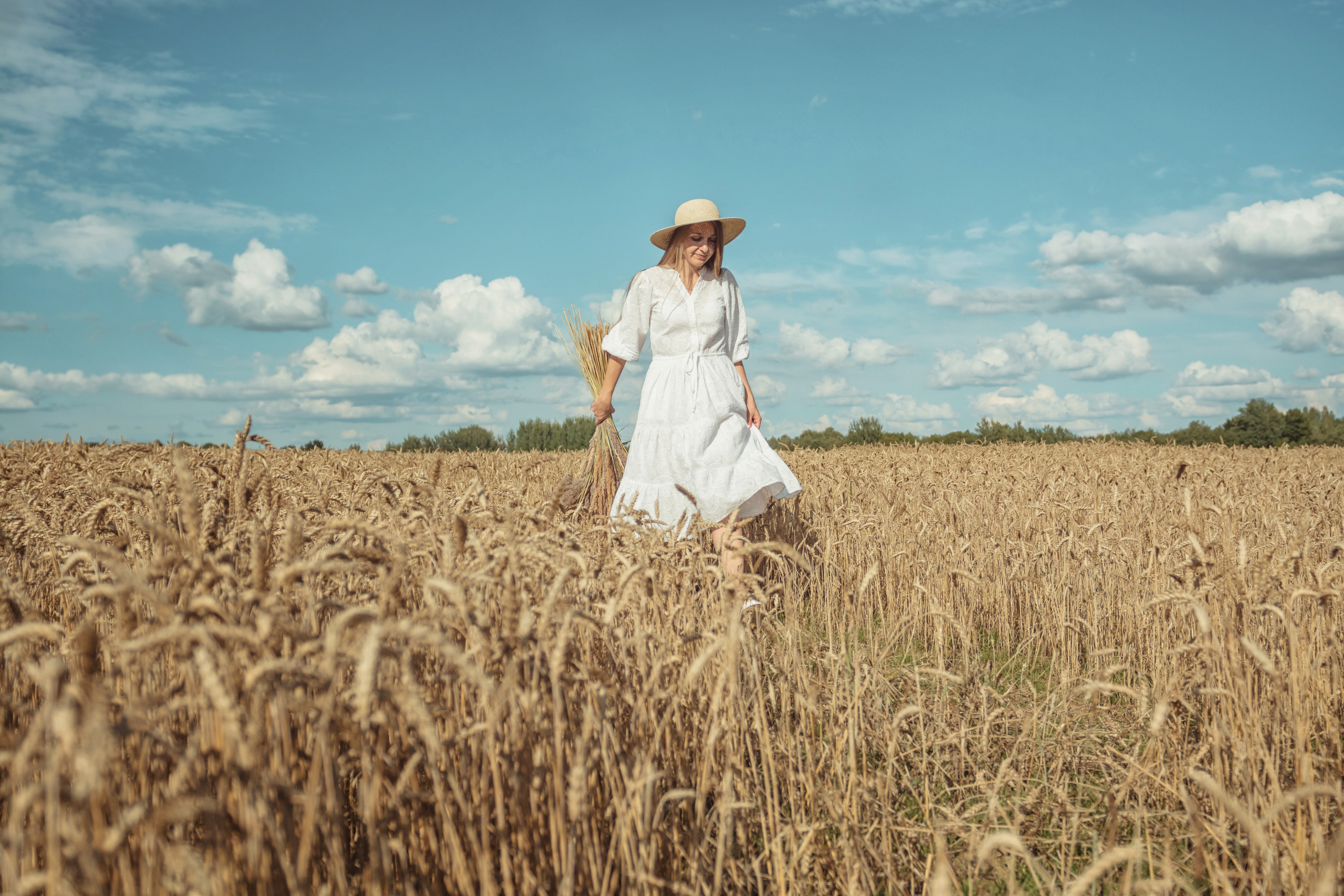 Анна и Александр. Семейная фотосессия в поле. Портретный фотограф в Санкт-Петербурге Дмитриева Наталия