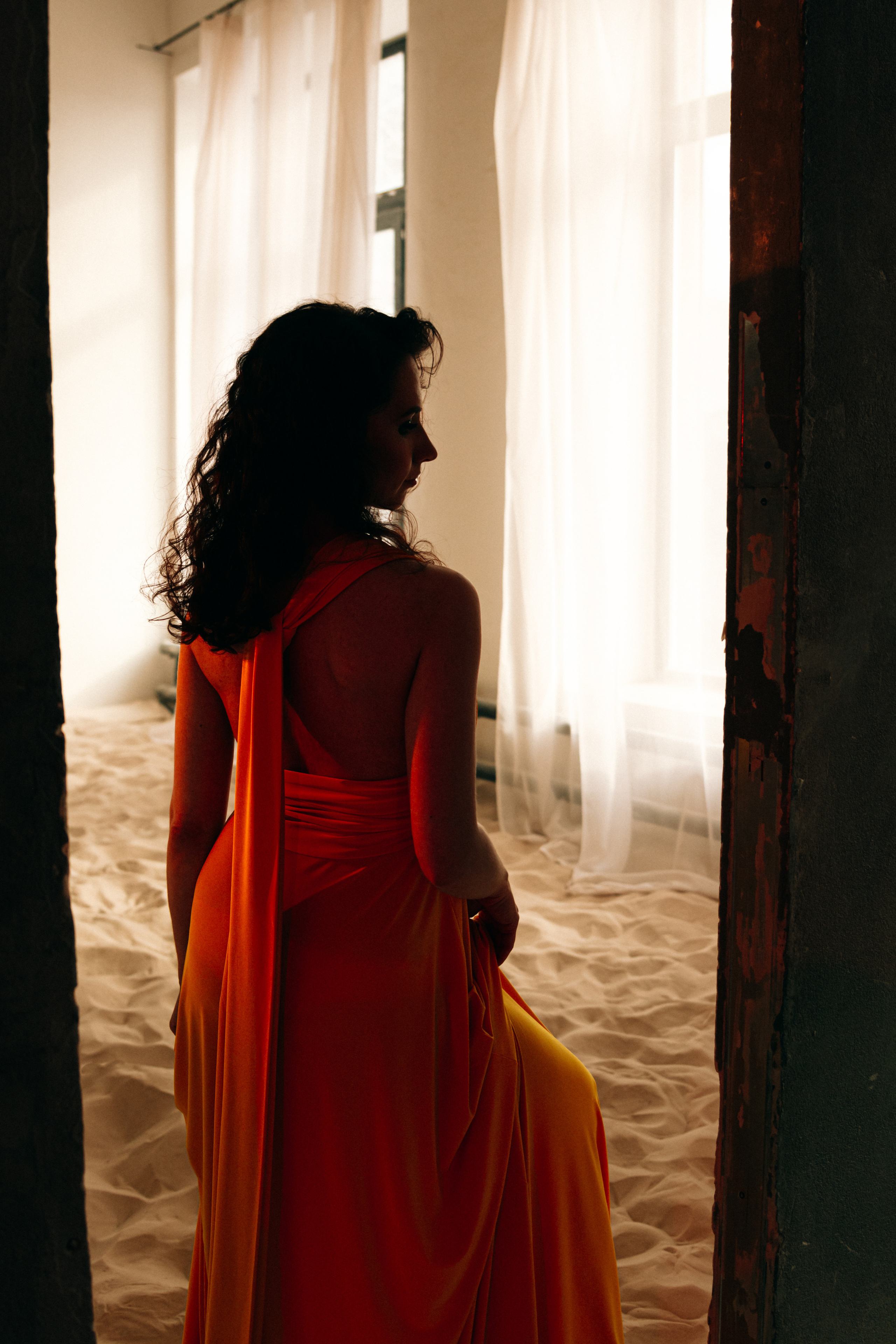 Оксана. Фотосессия в песках. Портретный фотограф в Санкт-Петербурге Дмитриева Наталия