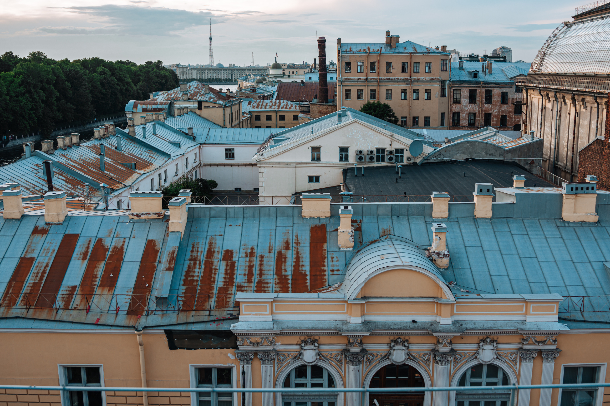 крыши Питера терраса отель Оболенский Андрэ Атибайеба Ресторан L`eclat