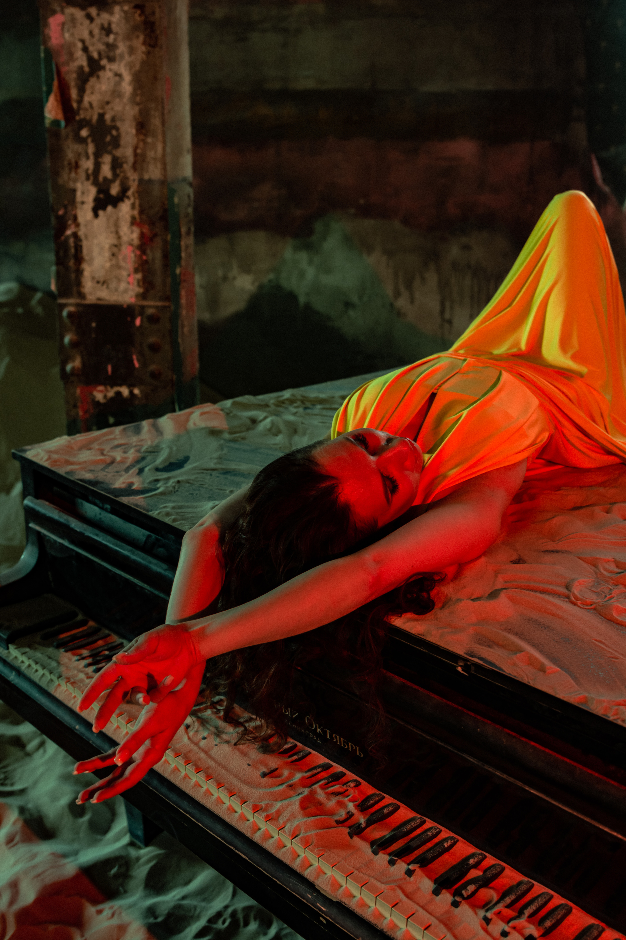 Оксана. Фотосессия в песках. Портретный фотограф в Санкт-Петербурге Дмитриева Наталия