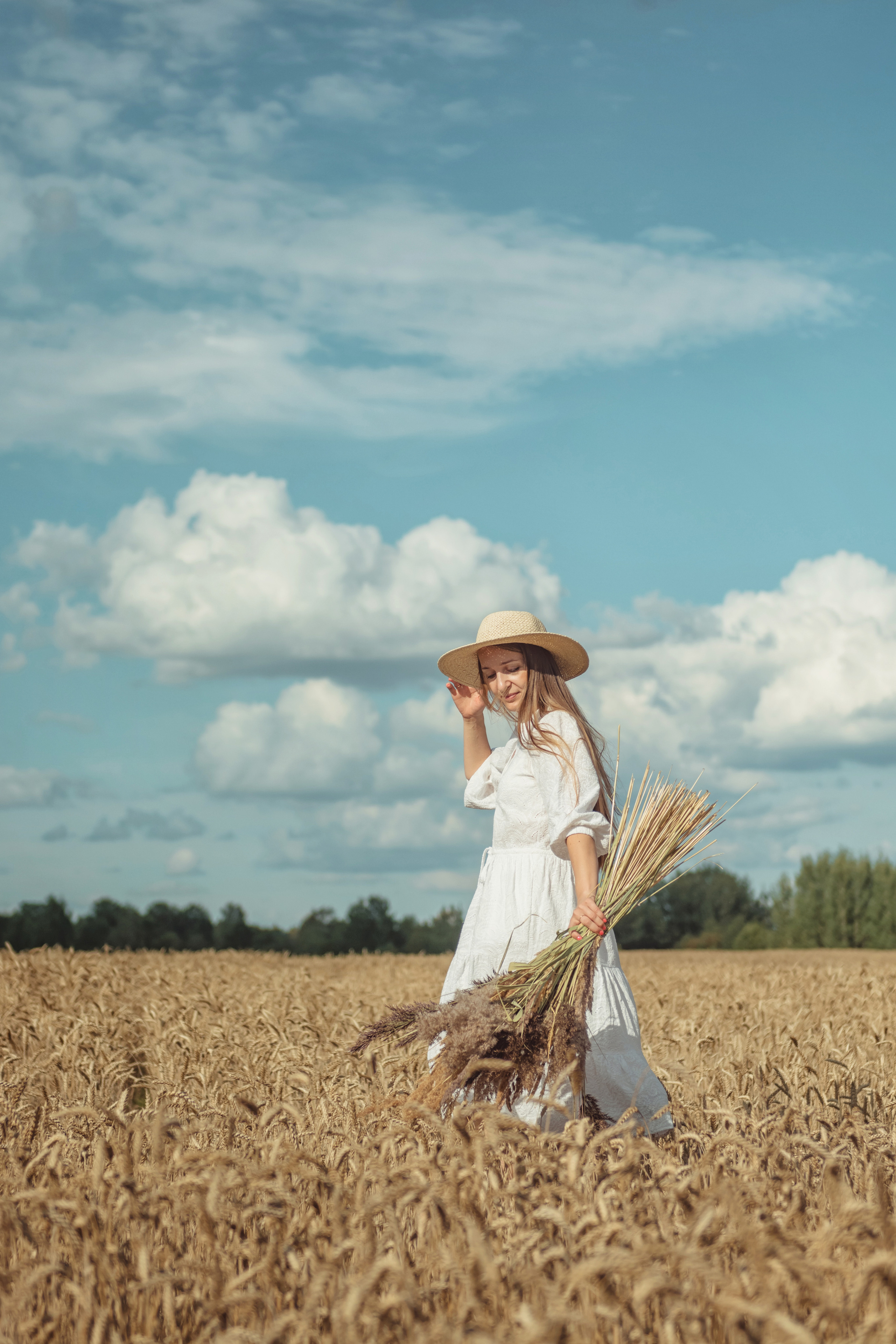 Анна и Александр. Семейная фотосессия в поле. Портретный фотограф в Санкт-Петербурге Дмитриева Наталия