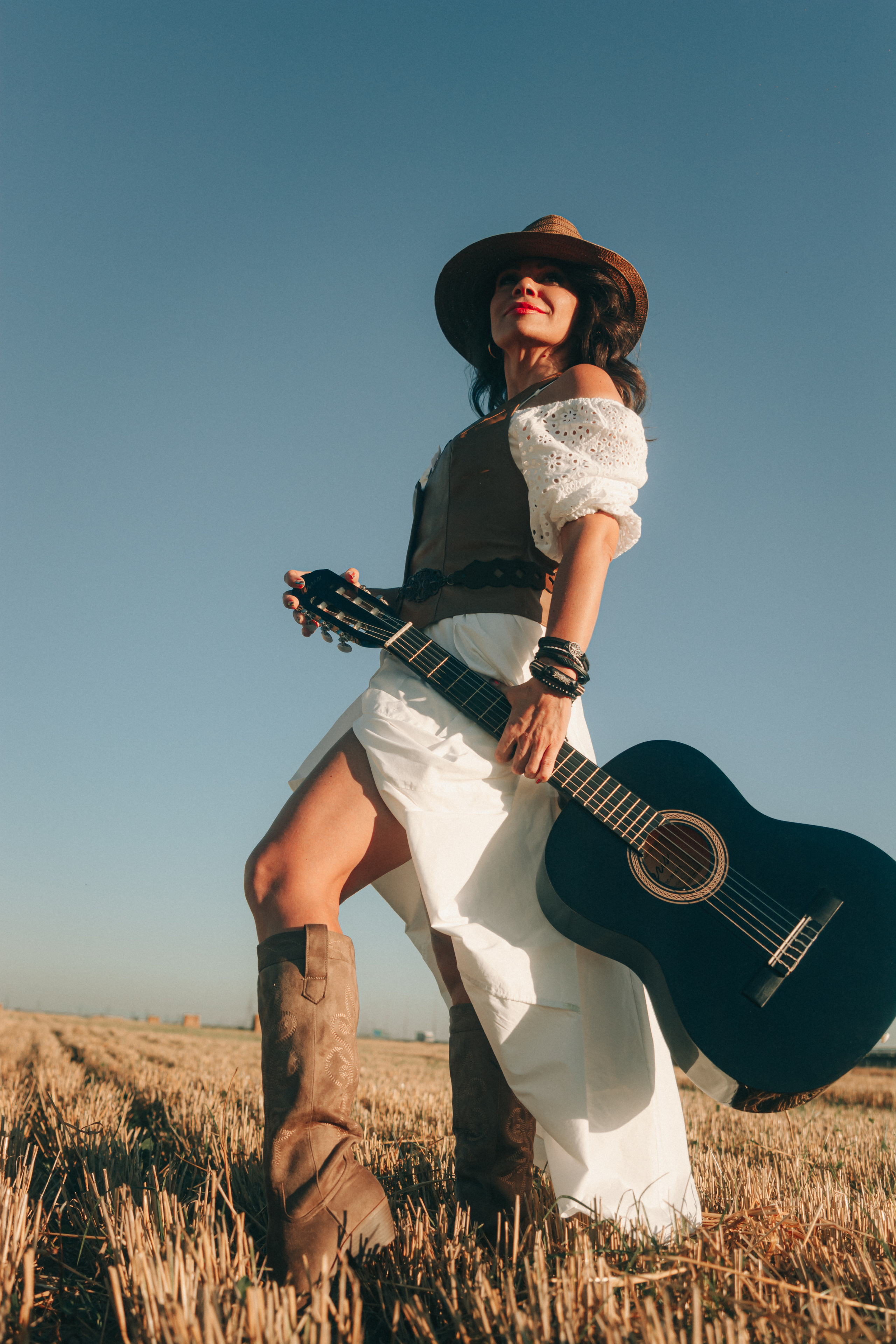 Светлана. Фотосессия со стогами. Портретный фотограф в Санкт-Петербурге Дмитриева Наталия