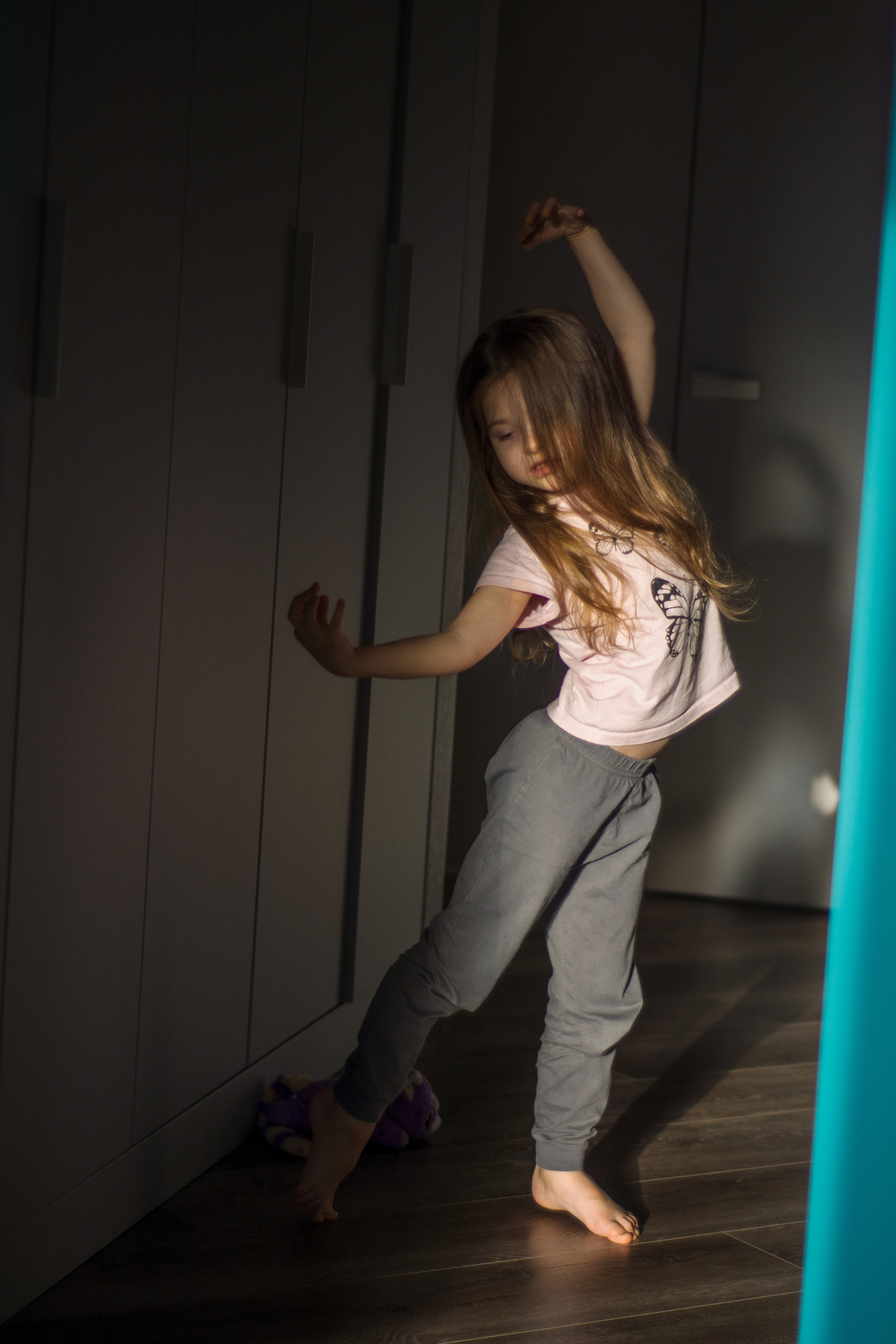 Яна. Фотосессия дома. Портретный фотограф в Санкт-Петербурге Дмитриева Наталия