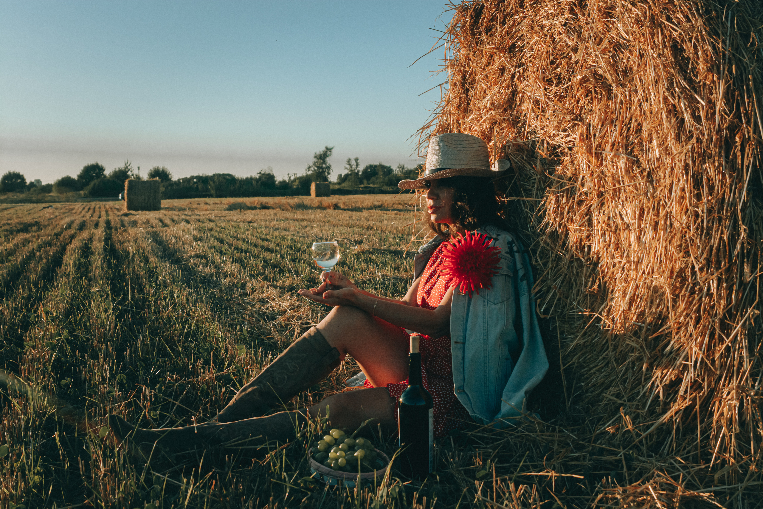 Светлана. Фотосессия со стогами. Портретный фотограф в Санкт-Петербурге Дмитриева Наталия