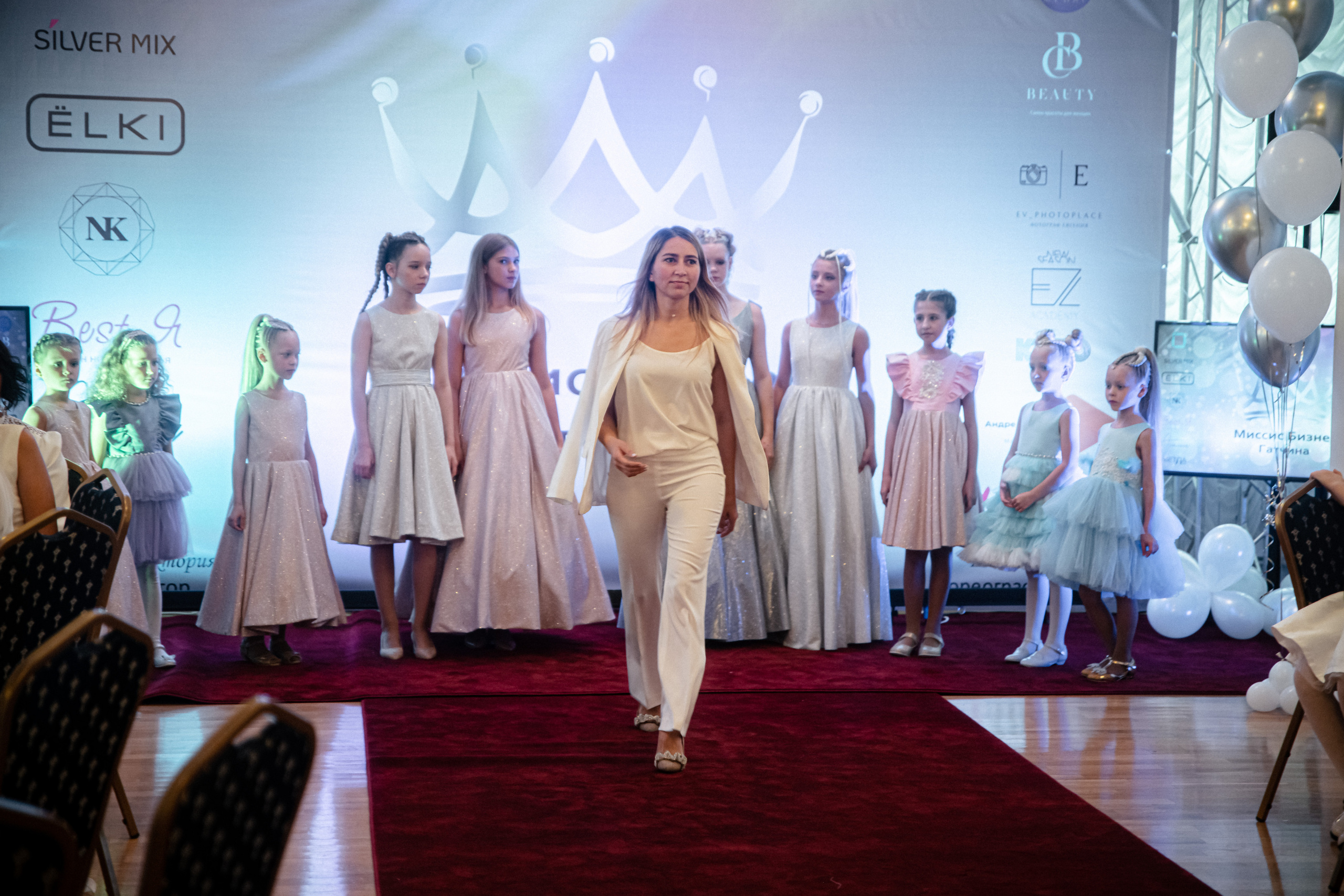 Миссис Бизнес Гатчина 2022. Портретный фотограф в Санкт-Петербурге Дмитриева Наталия