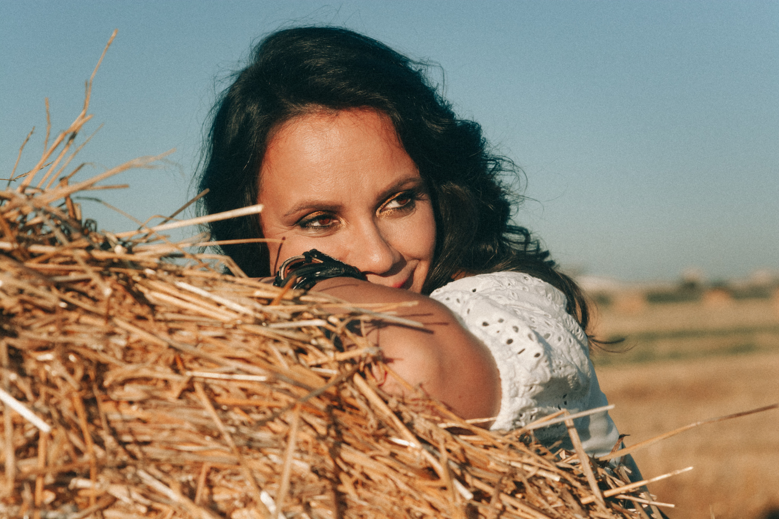 Светлана. Фотосессия со стогами. Портретный фотограф в Санкт-Петербурге Дмитриева Наталия